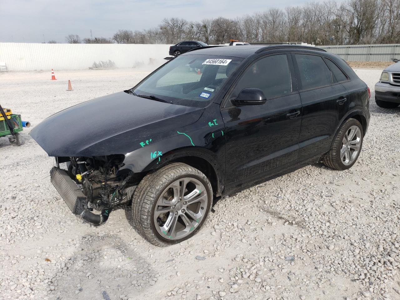 Photo 0 VIN: WA1ECCFS1JR015945 - AUDI Q3 