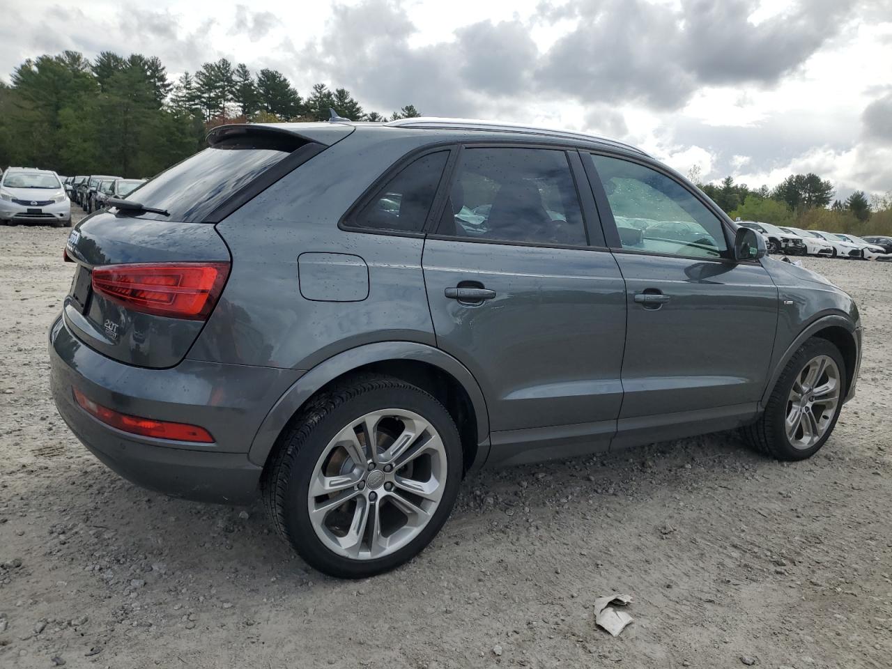 Photo 2 VIN: WA1ECCFS5JR010277 - AUDI Q3 