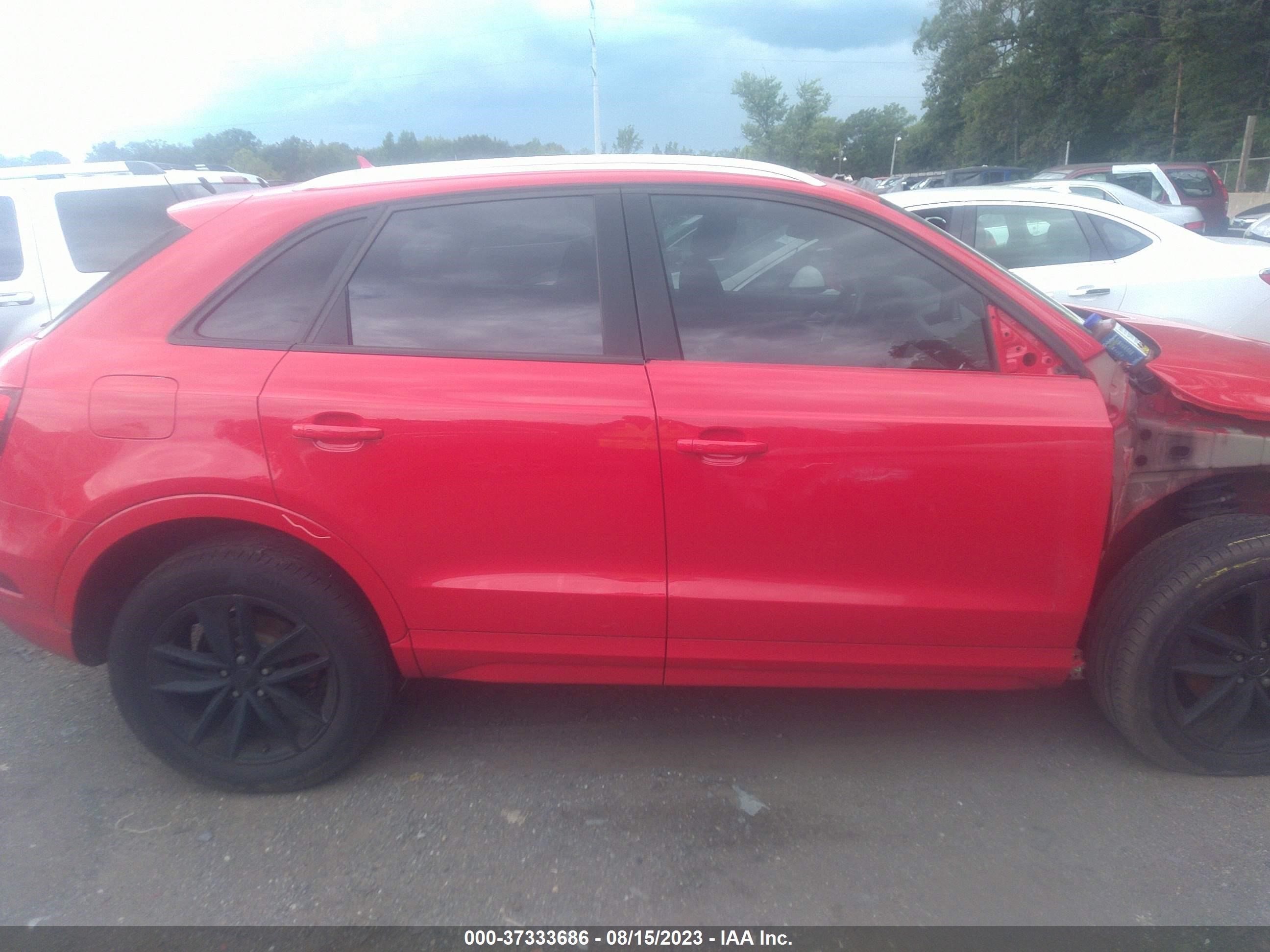 Photo 11 VIN: WA1ECCFS6JR017609 - AUDI Q3 