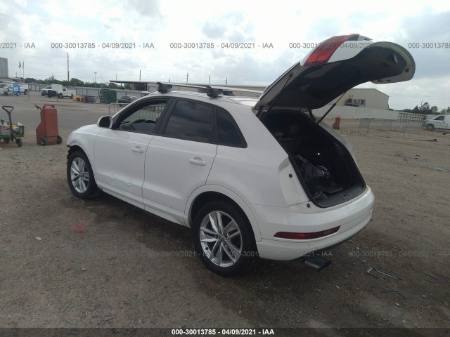 Photo 2 VIN: WA1ECCFS9HR017582 - AUDI Q3 