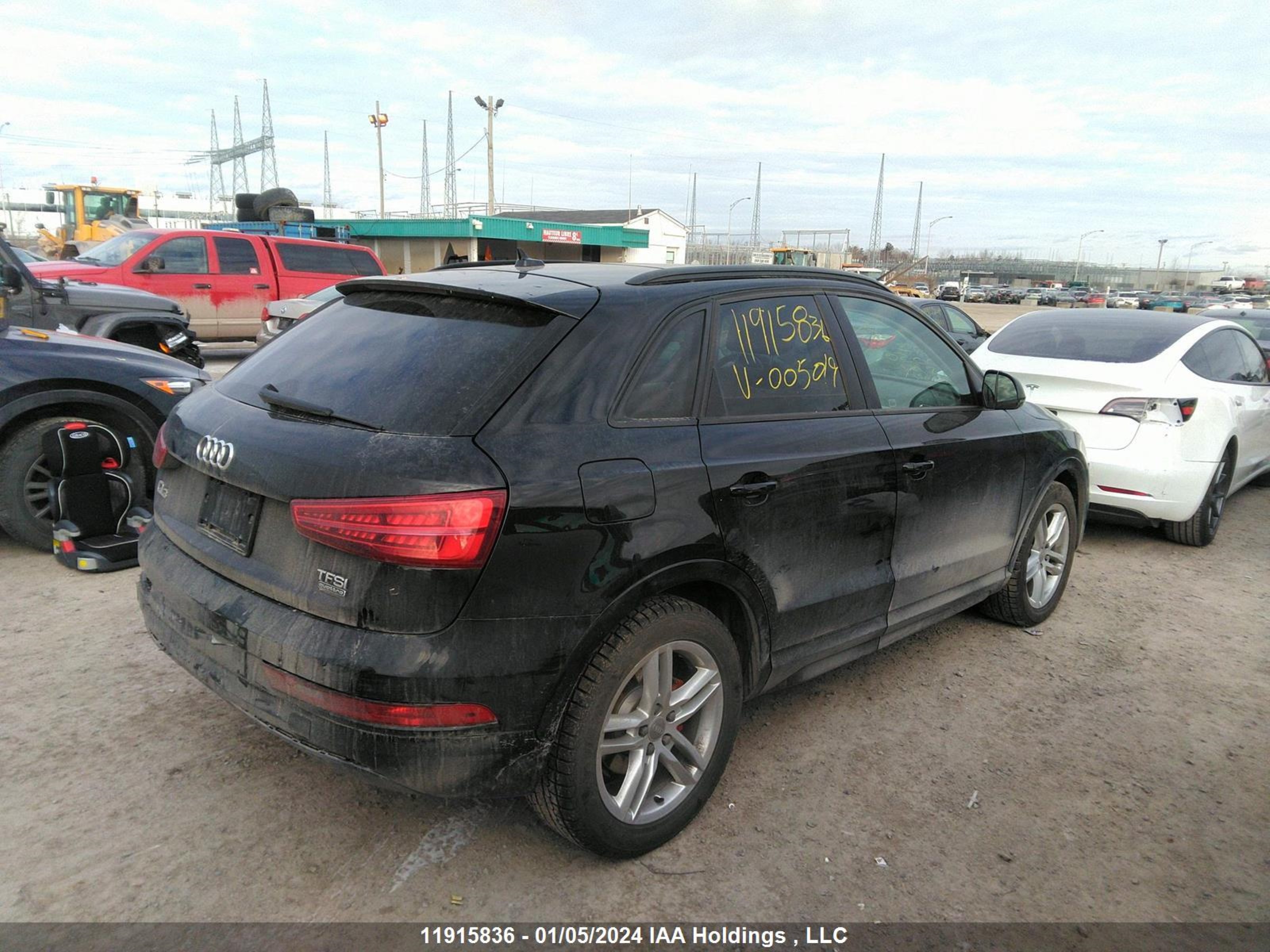 Photo 3 VIN: WA1ECCFSXHR005019 - AUDI Q3 