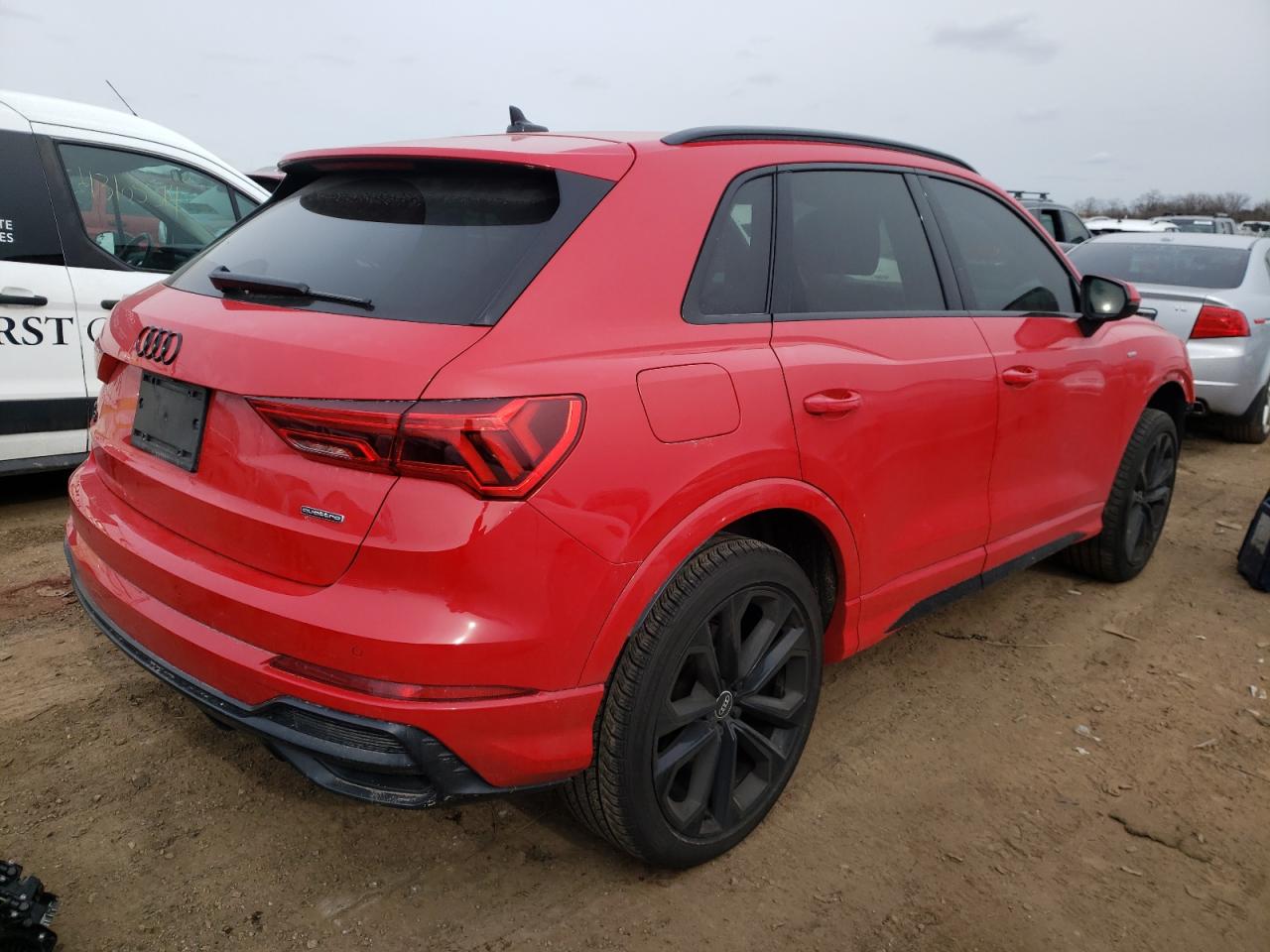 Photo 2 VIN: WA1EECF30M1018308 - AUDI Q3 