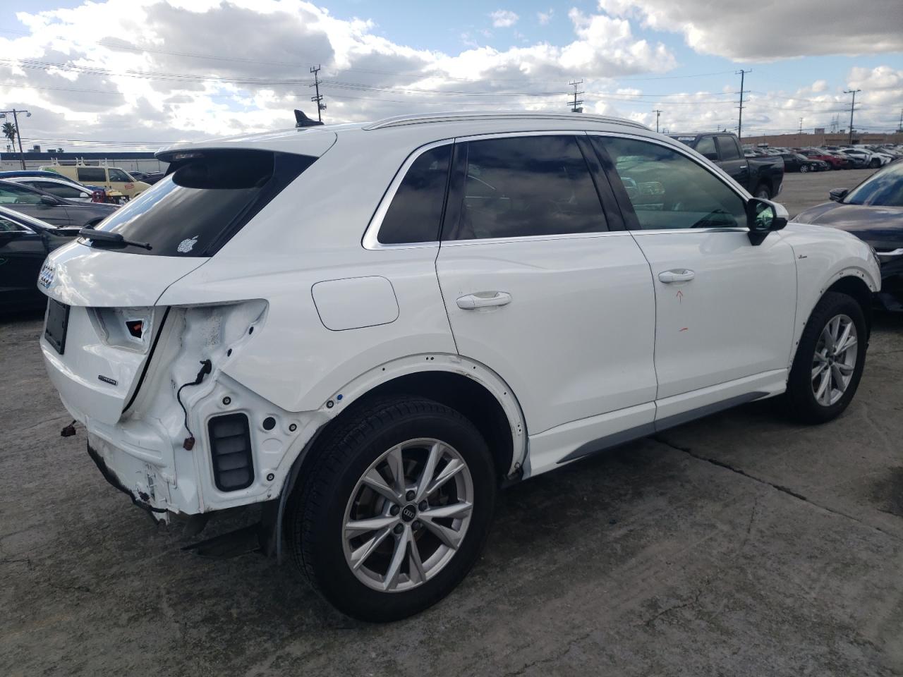 Photo 2 VIN: WA1EECF30M1119333 - AUDI Q3 