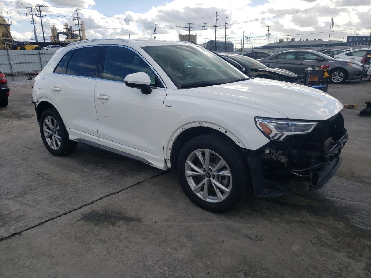 Photo 3 VIN: WA1EECF30M1119333 - AUDI Q3 