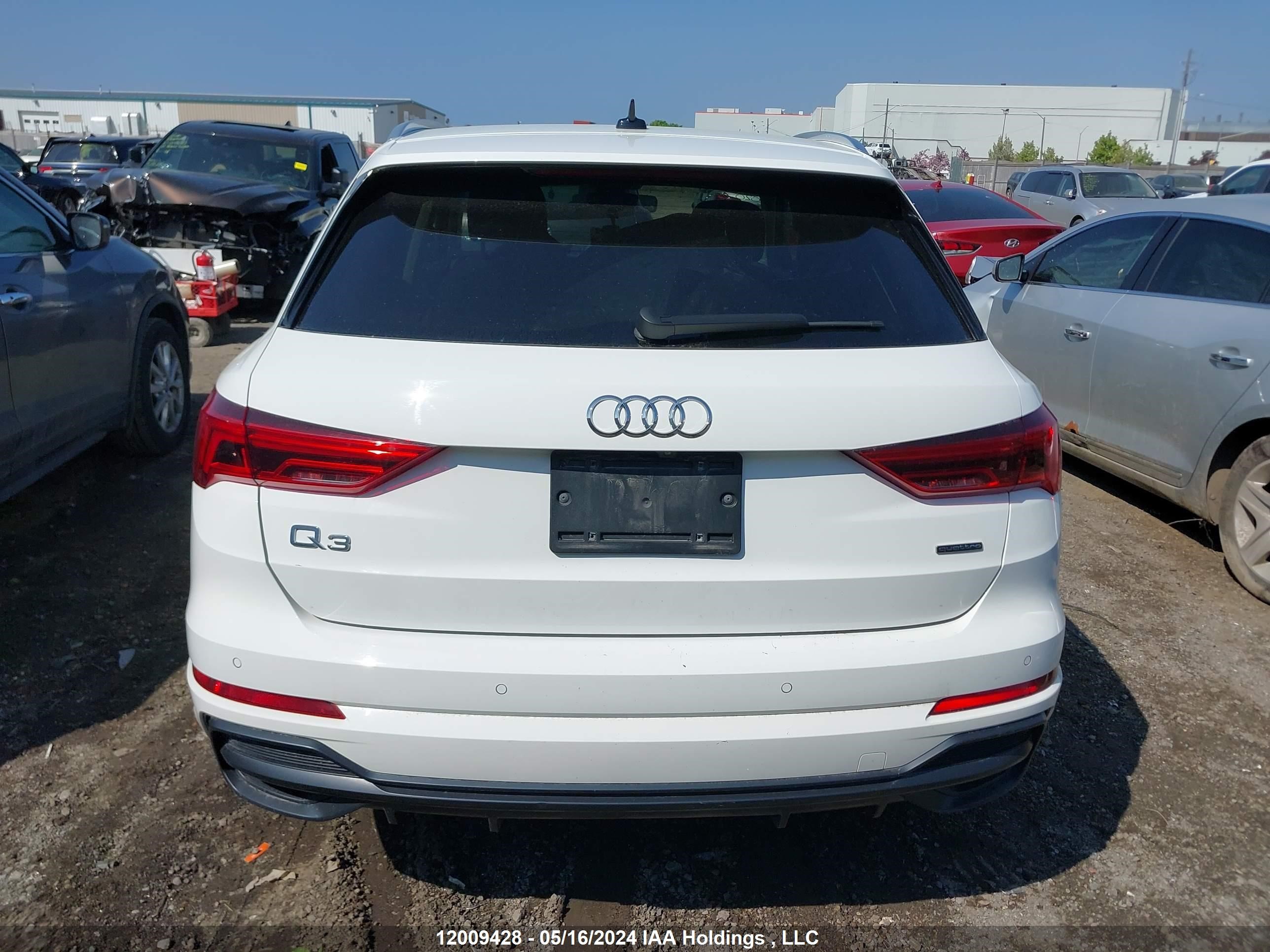 Photo 16 VIN: WA1EECF31L1041126 - AUDI Q3 