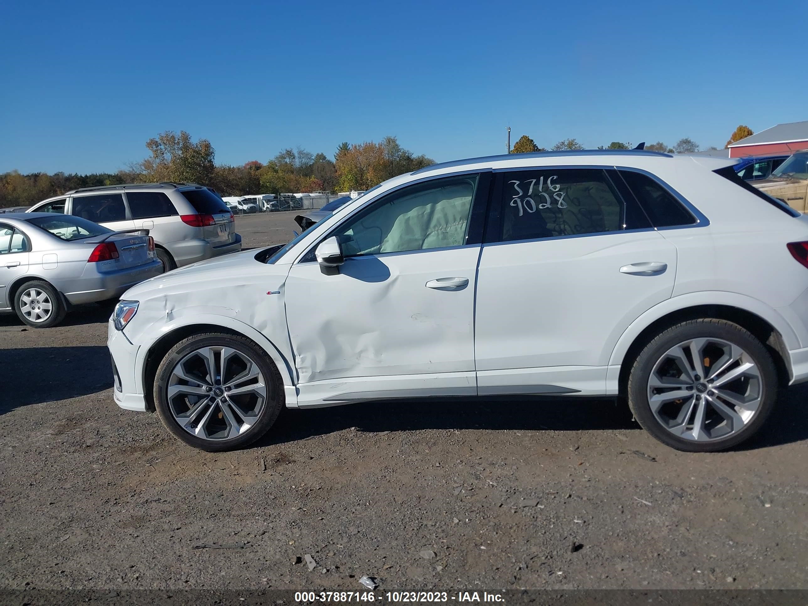 Photo 13 VIN: WA1EECF31M1058669 - AUDI Q3 