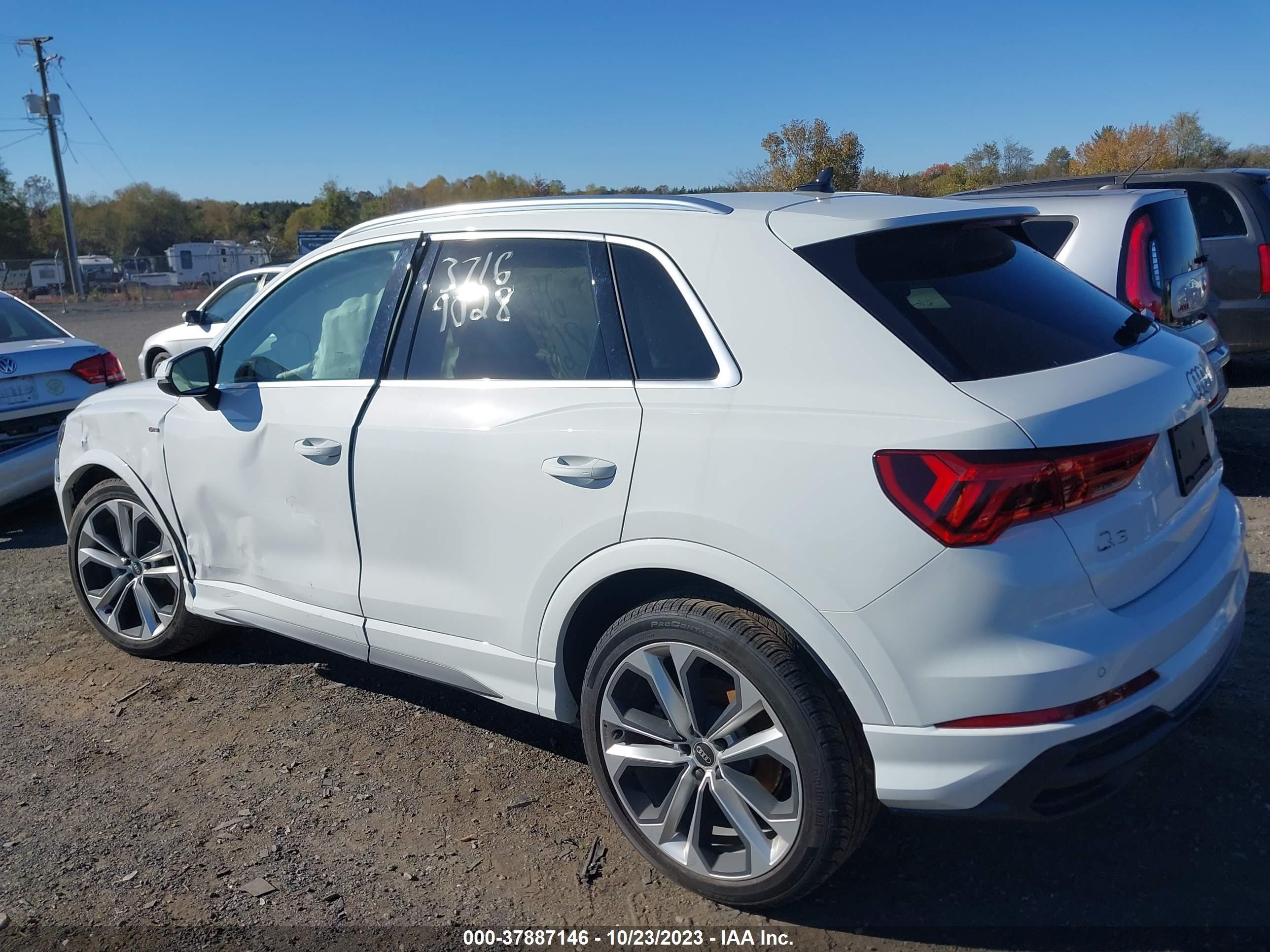 Photo 2 VIN: WA1EECF31M1058669 - AUDI Q3 