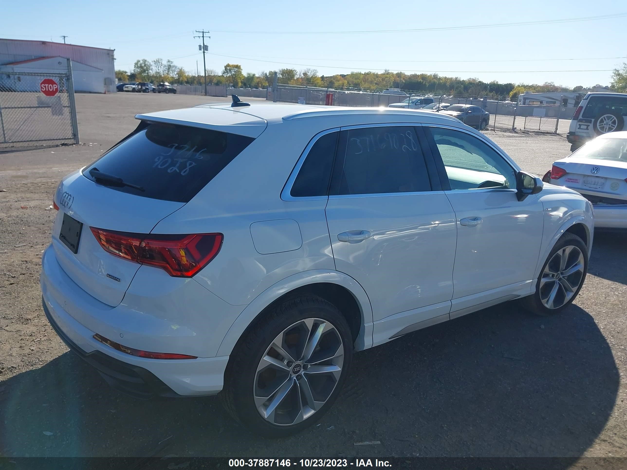 Photo 3 VIN: WA1EECF31M1058669 - AUDI Q3 