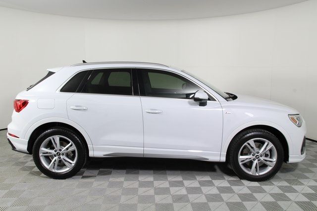 Photo 4 VIN: WA1EECF32N1035600 - AUDI Q3 