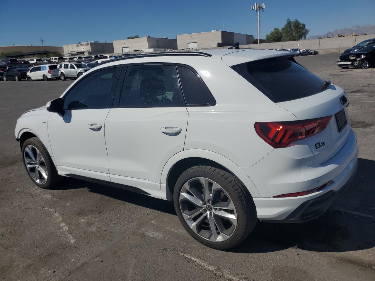 Photo 1 VIN: WA1EECF32N1128567 - AUDI Q3 