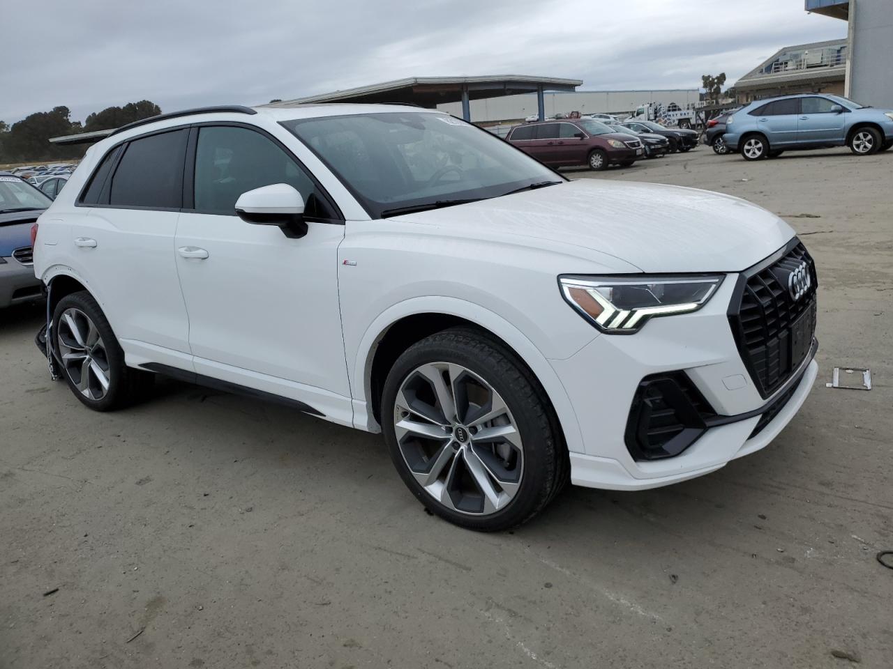 Photo 3 VIN: WA1EECF35N1039270 - AUDI Q3 