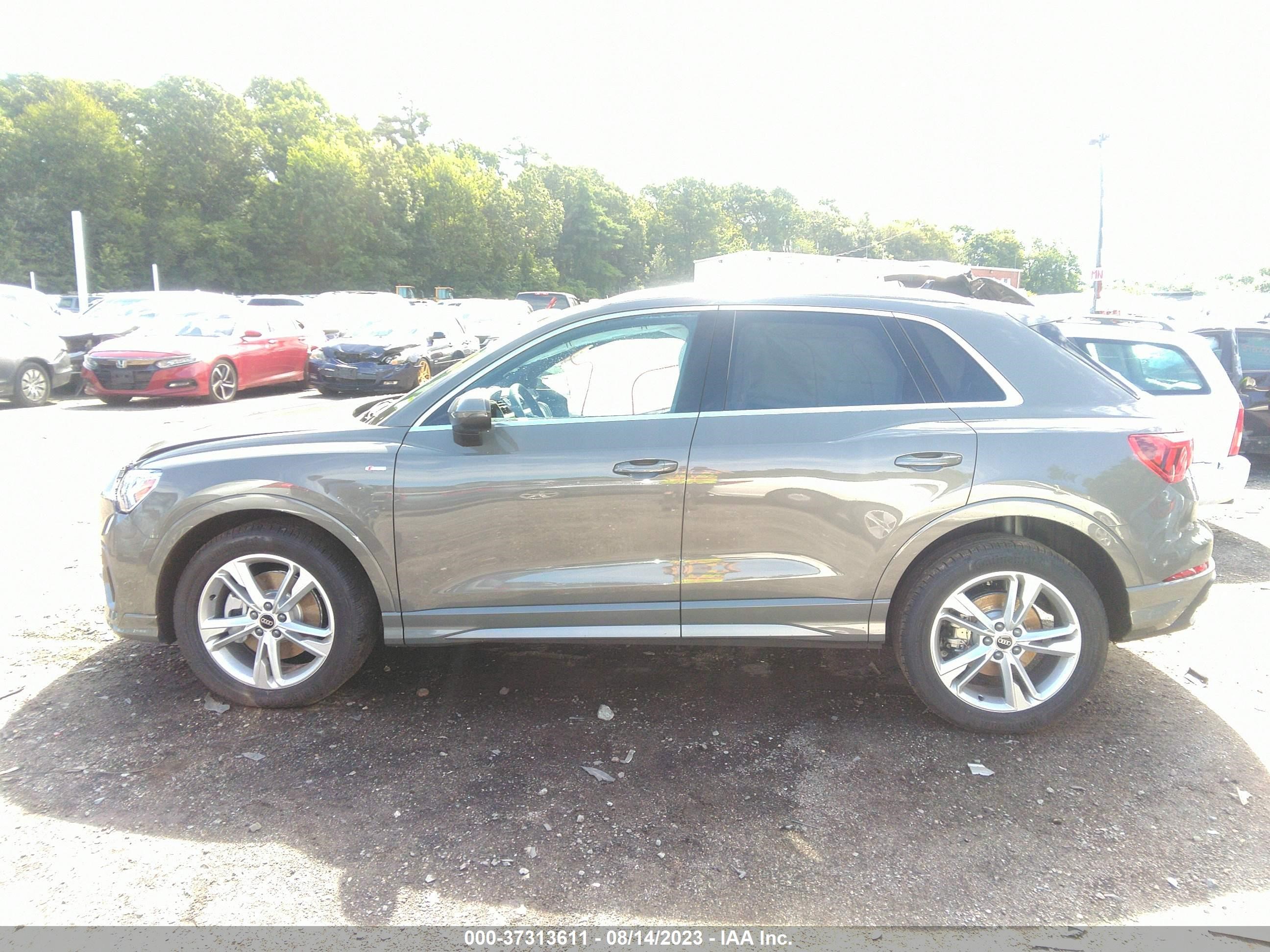 Photo 13 VIN: WA1EECF35P1148993 - AUDI Q3 