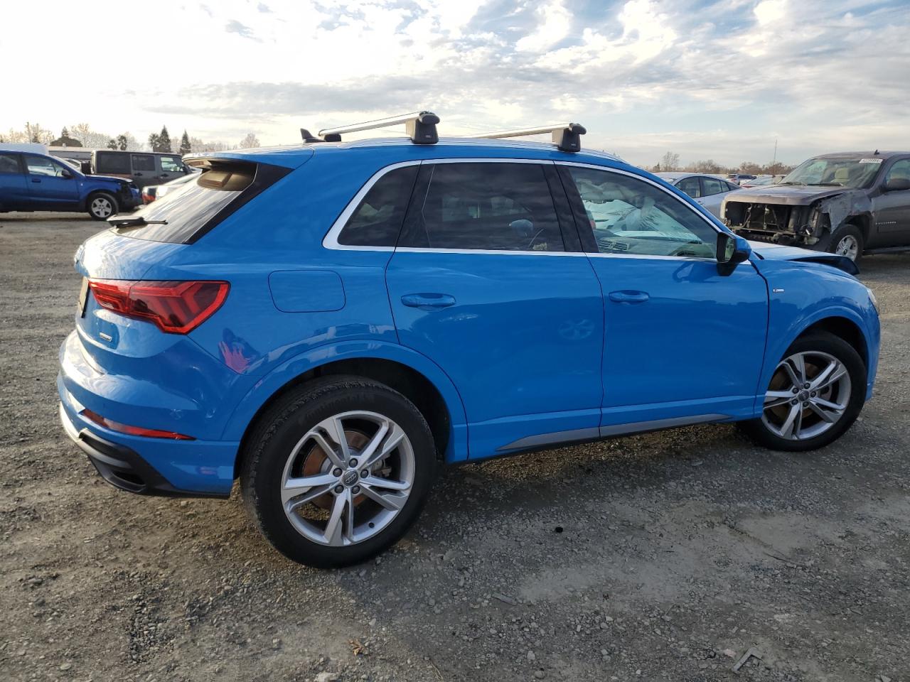 Photo 2 VIN: WA1EECF36L1025942 - AUDI Q3 