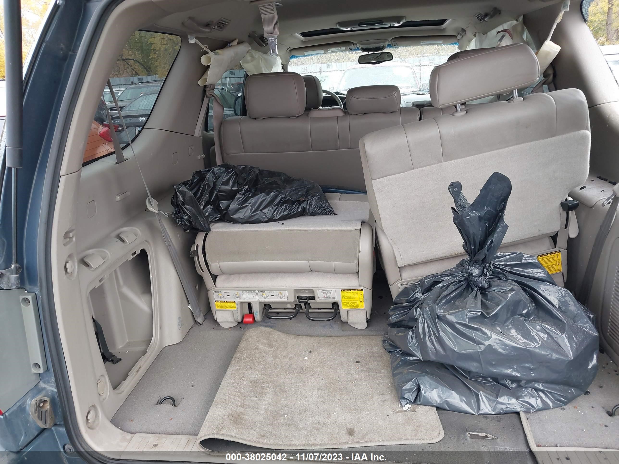 Photo 10 VIN: WA1EECF36L1078009 - TOYOTA SEQUOIA 