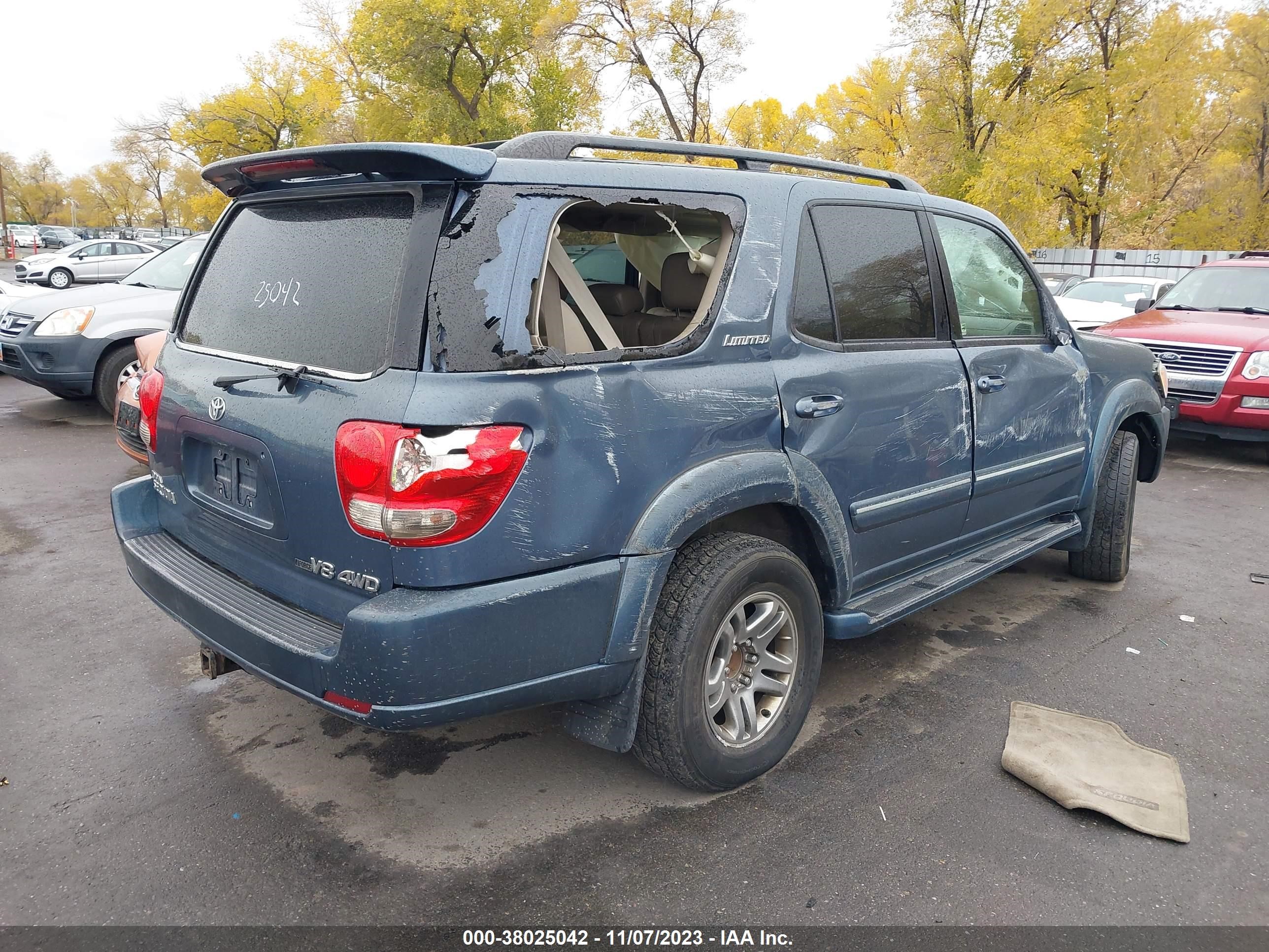 Photo 3 VIN: WA1EECF36L1078009 - TOYOTA SEQUOIA 