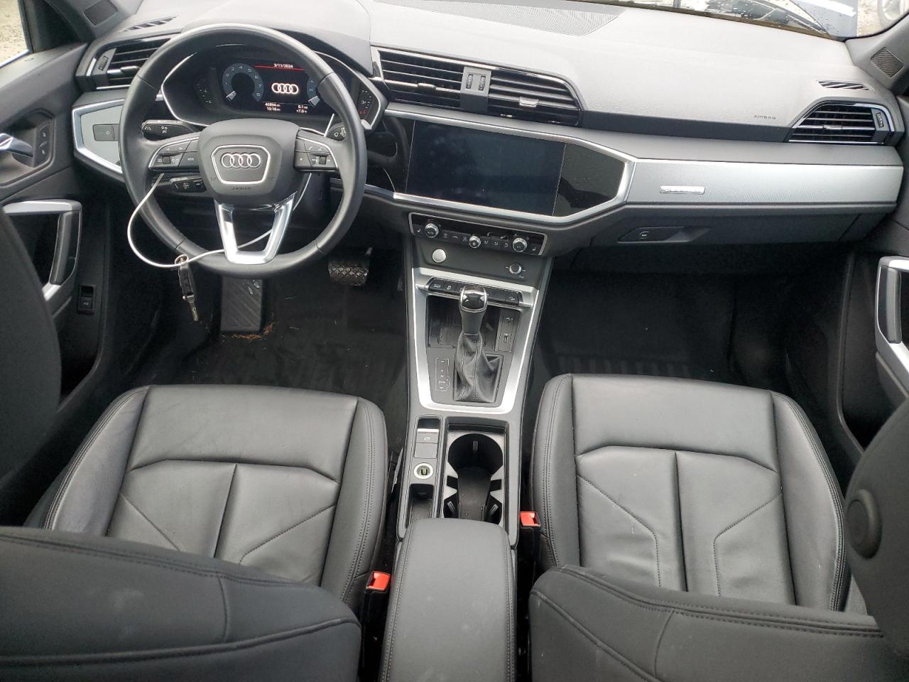 Photo 7 VIN: WA1EECF36L1087440 - AUDI Q3 