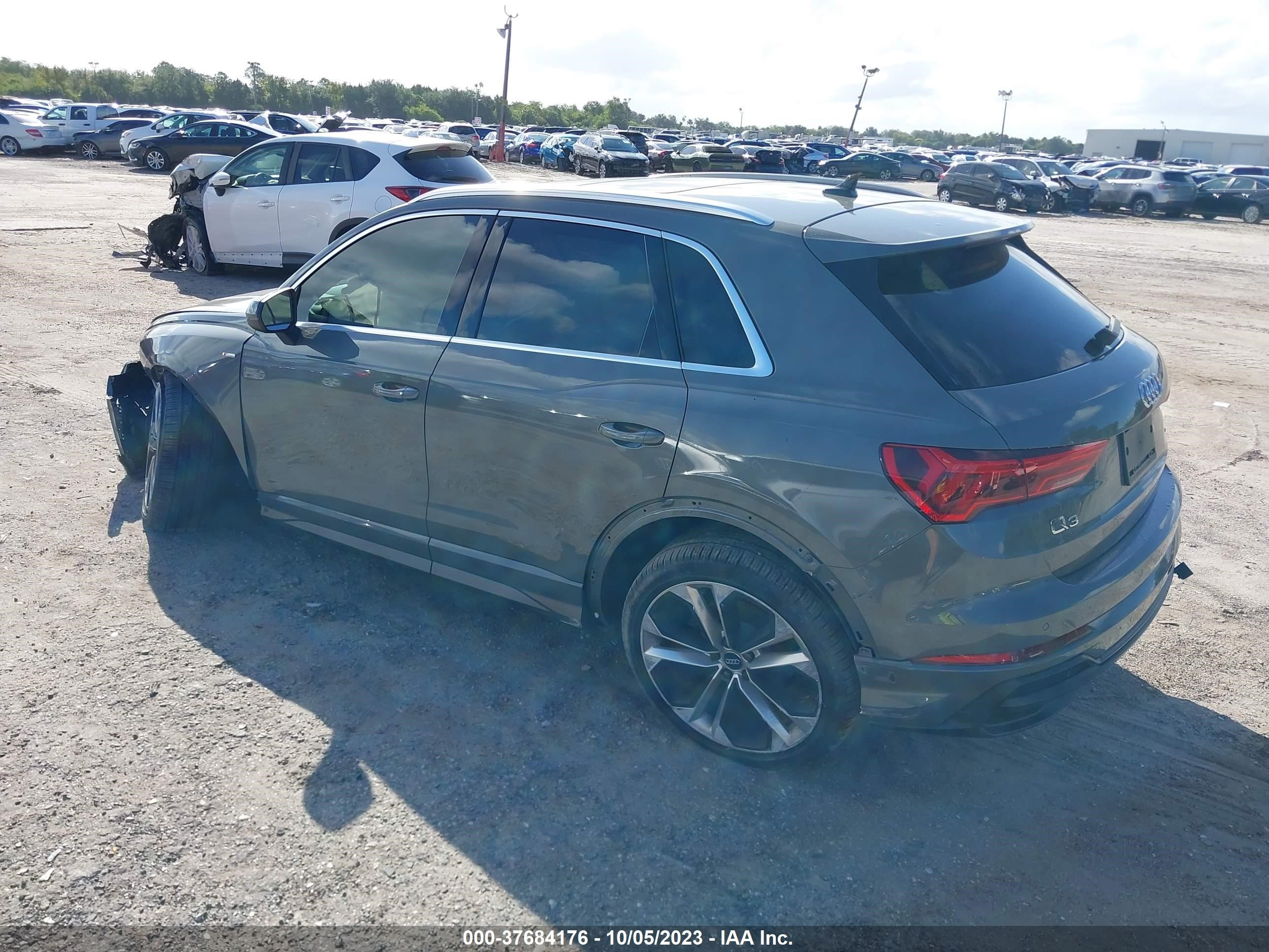 Photo 2 VIN: WA1EECF37L1008308 - AUDI Q3 