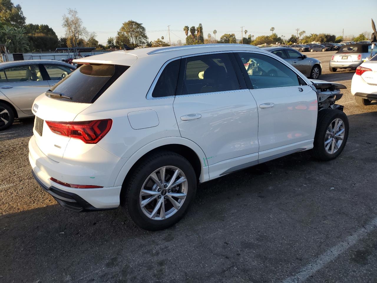 Photo 2 VIN: WA1EECF38N1149276 - AUDI Q3 