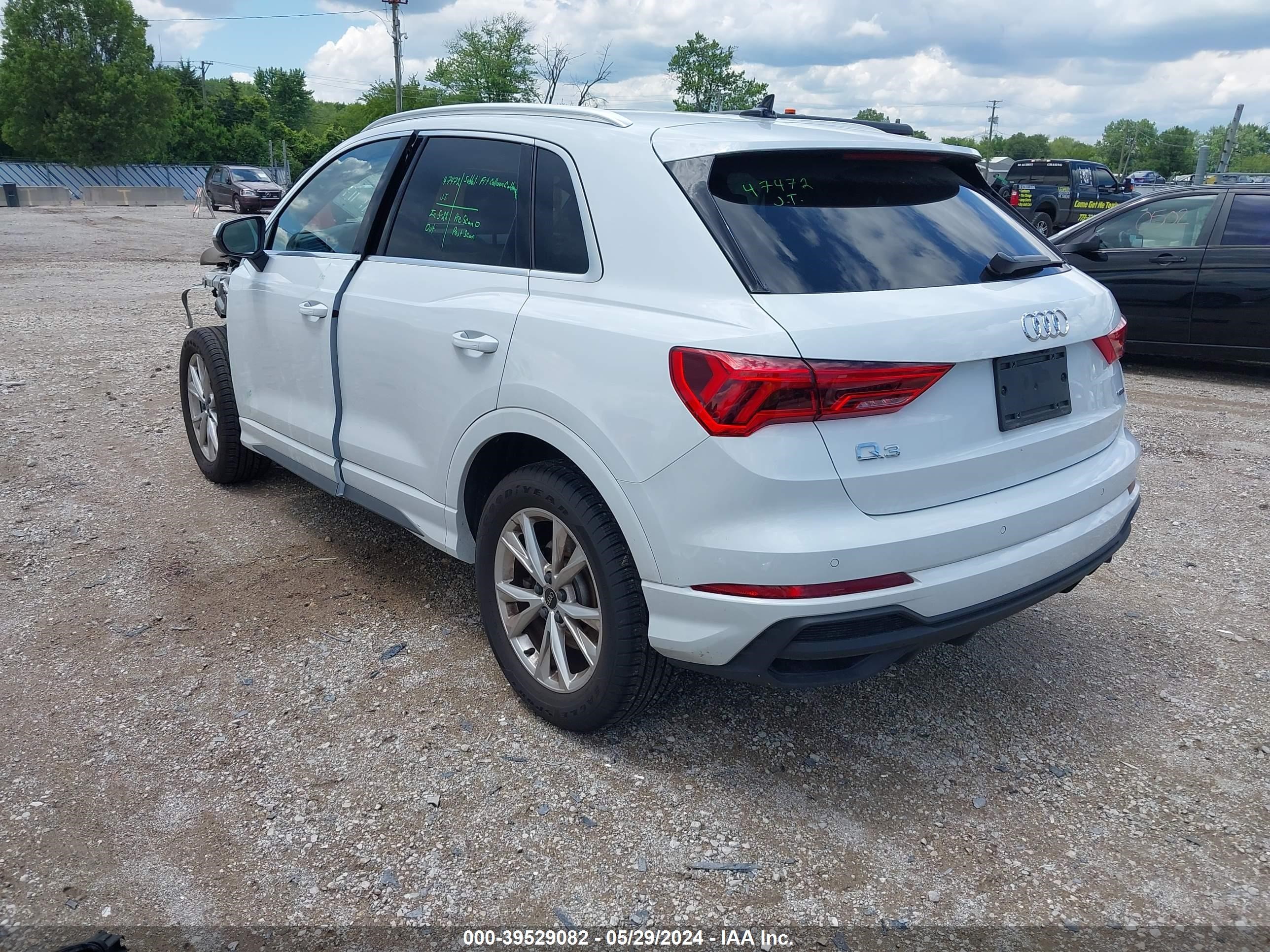 Photo 2 VIN: WA1EECF38P1136711 - AUDI Q3 