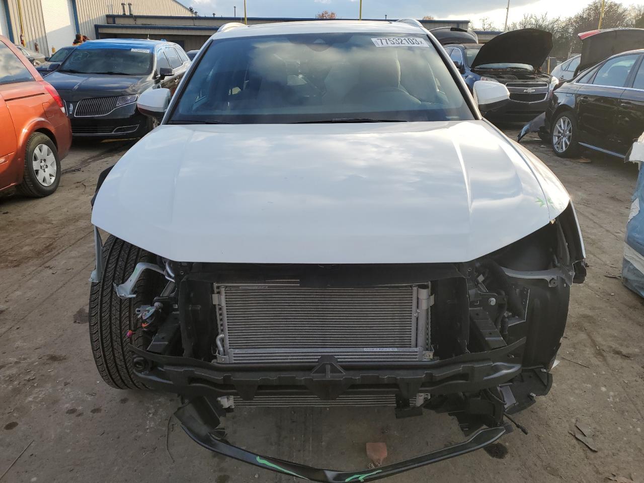 Photo 4 VIN: WA1EECF38R1031413 - AUDI Q3 