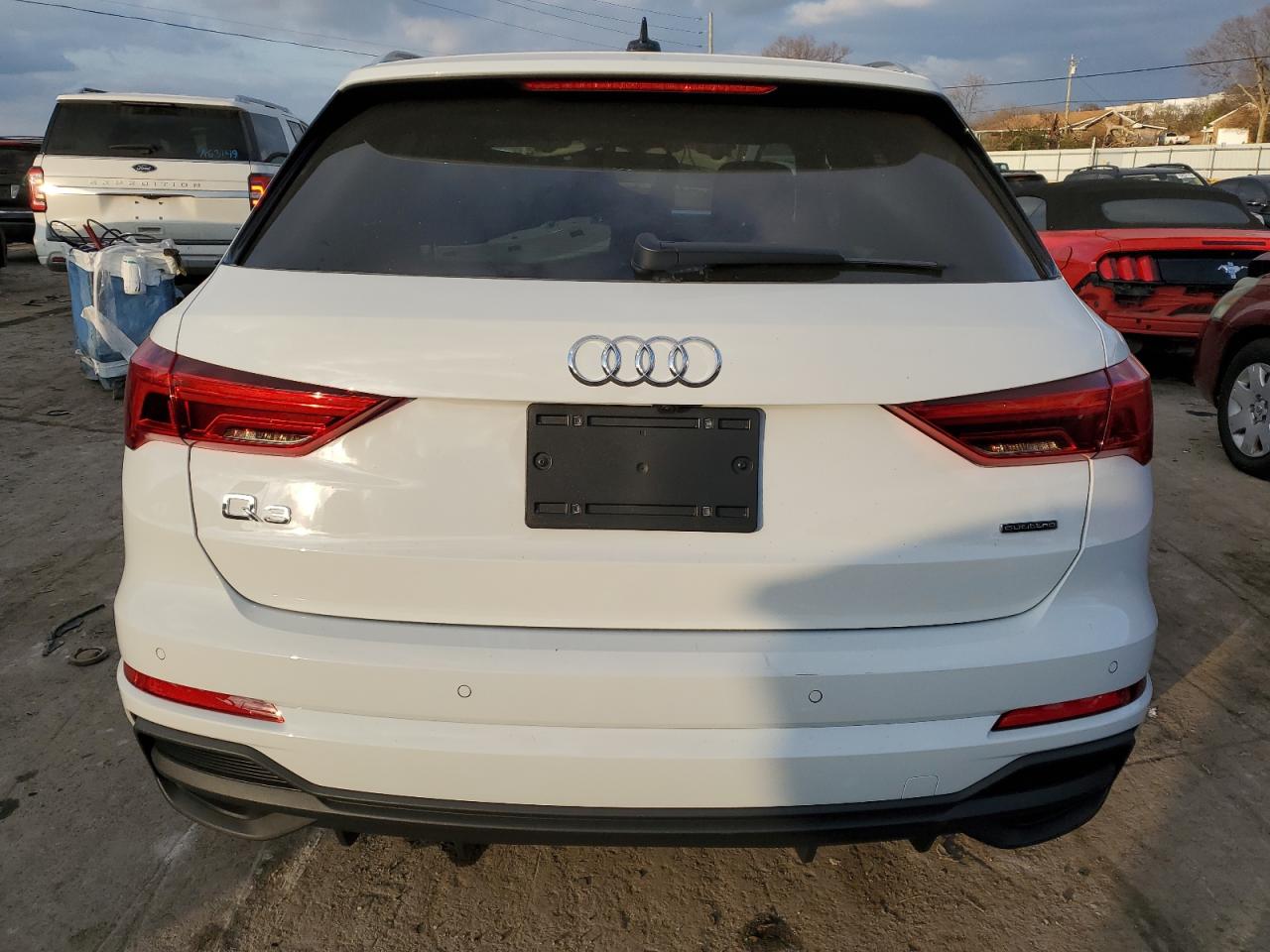 Photo 5 VIN: WA1EECF38R1031413 - AUDI Q3 