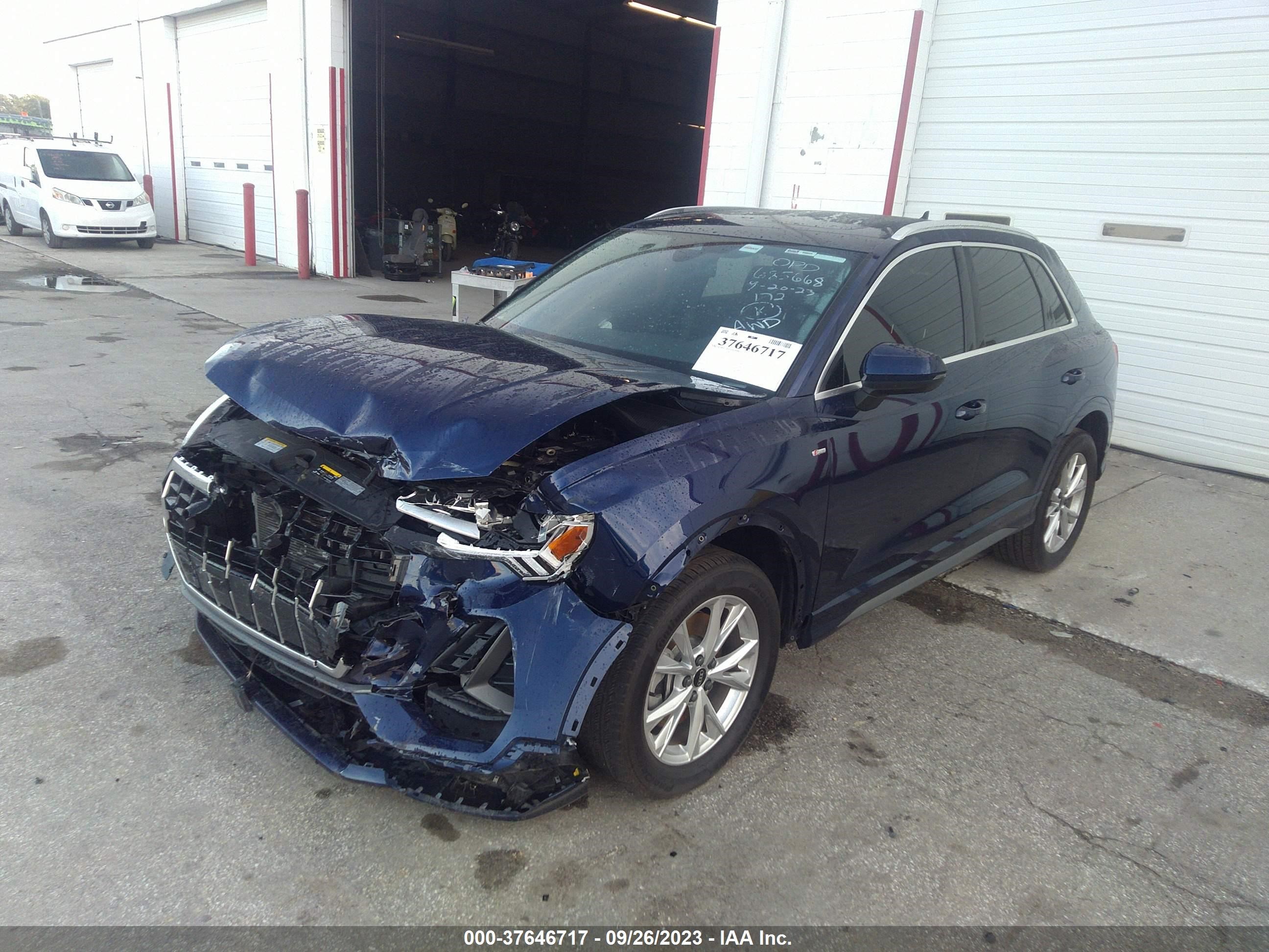 Photo 1 VIN: WA1EECF39P1028453 - AUDI Q3 