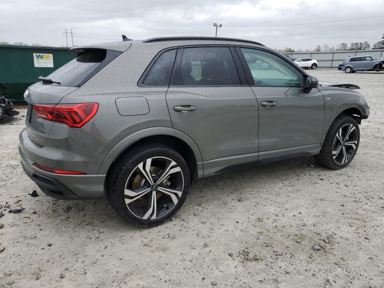 Photo 2 VIN: WA1EECF39R1060399 - AUDI Q3 