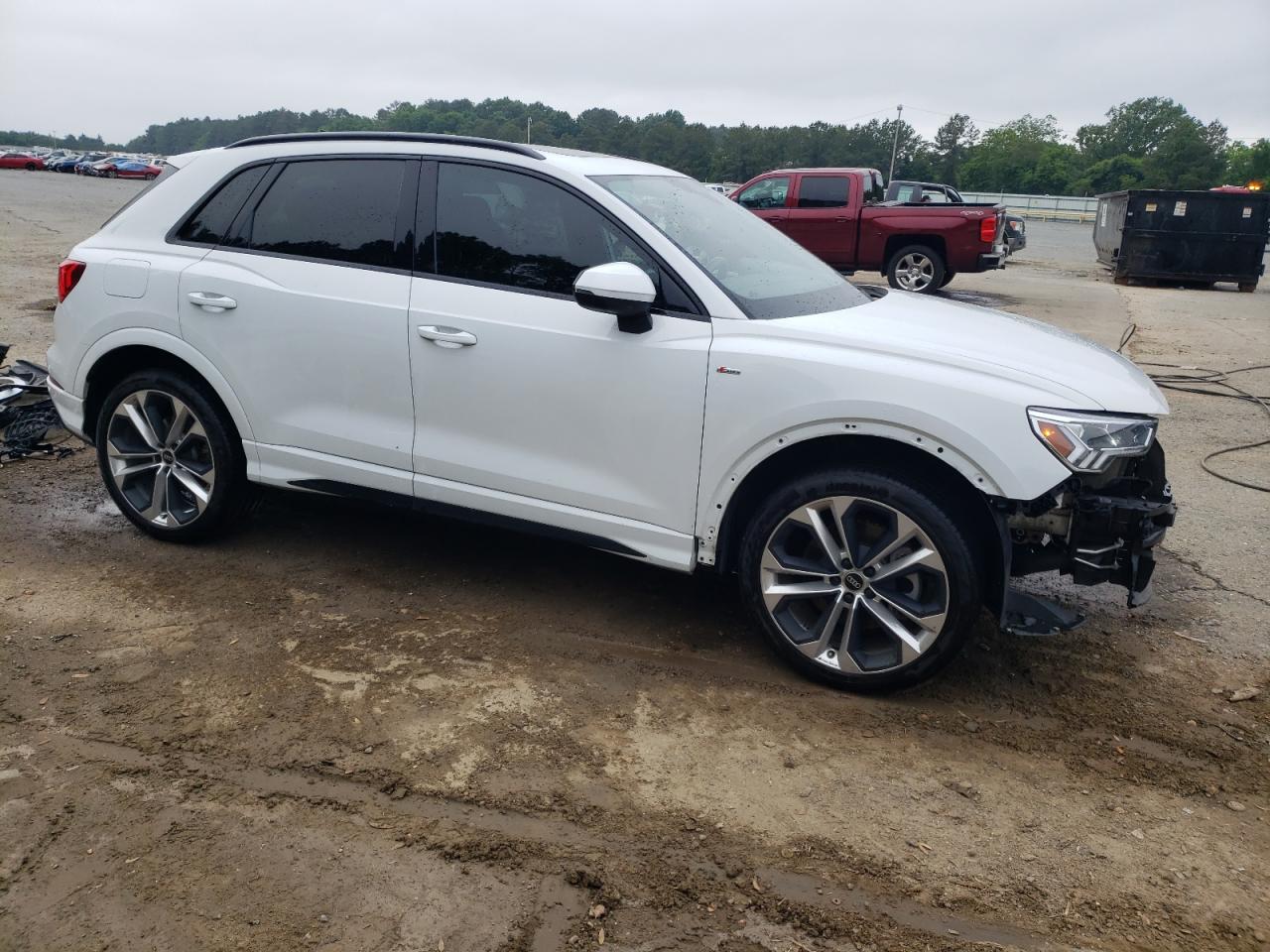 Photo 3 VIN: WA1EECF3XN1038924 - AUDI Q3 