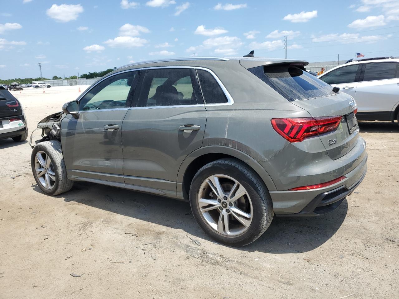 Photo 1 VIN: WA1EECF3XN1081952 - AUDI Q3 