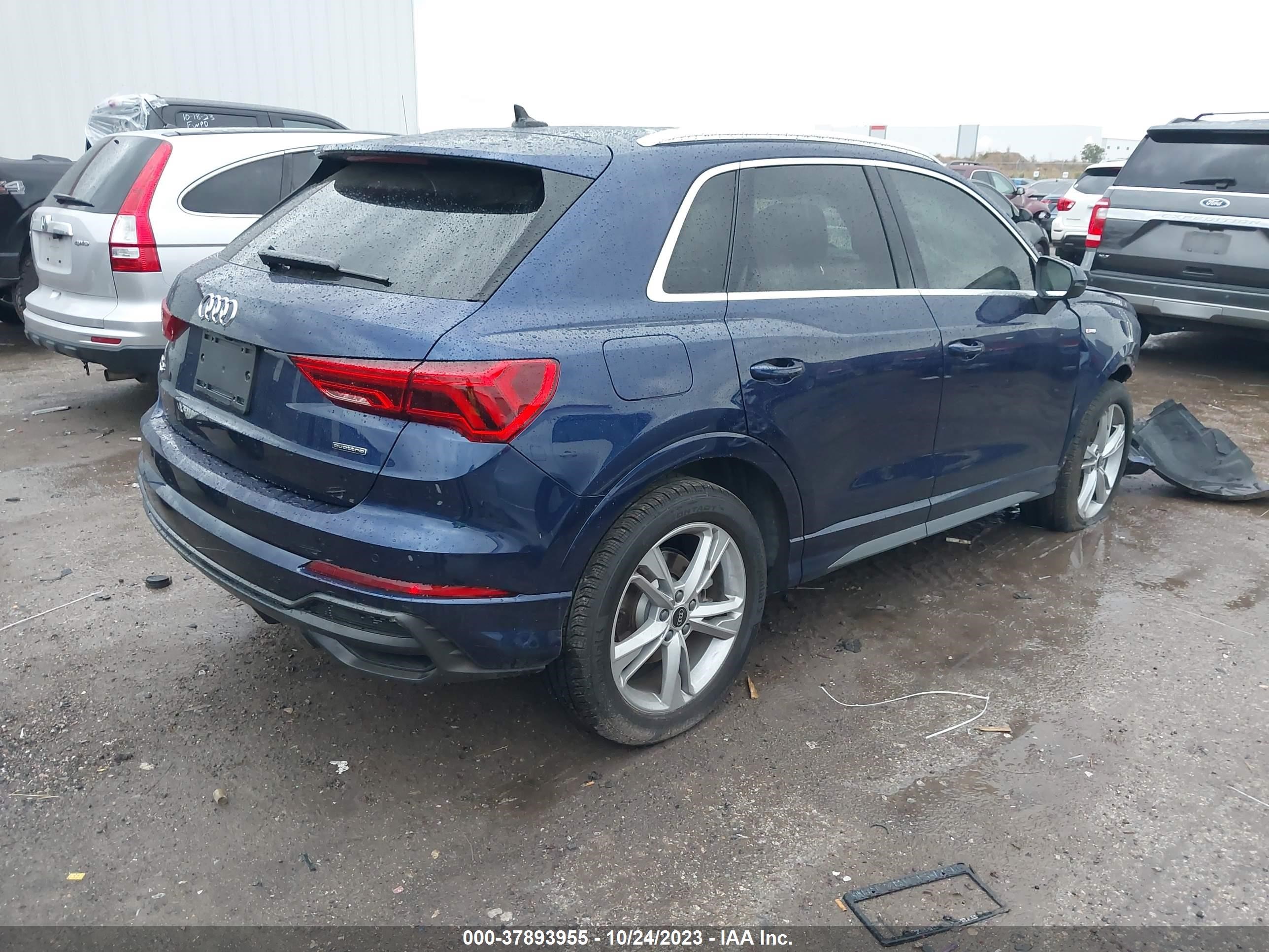 Photo 3 VIN: WA1EECF3XN1090909 - AUDI Q3 