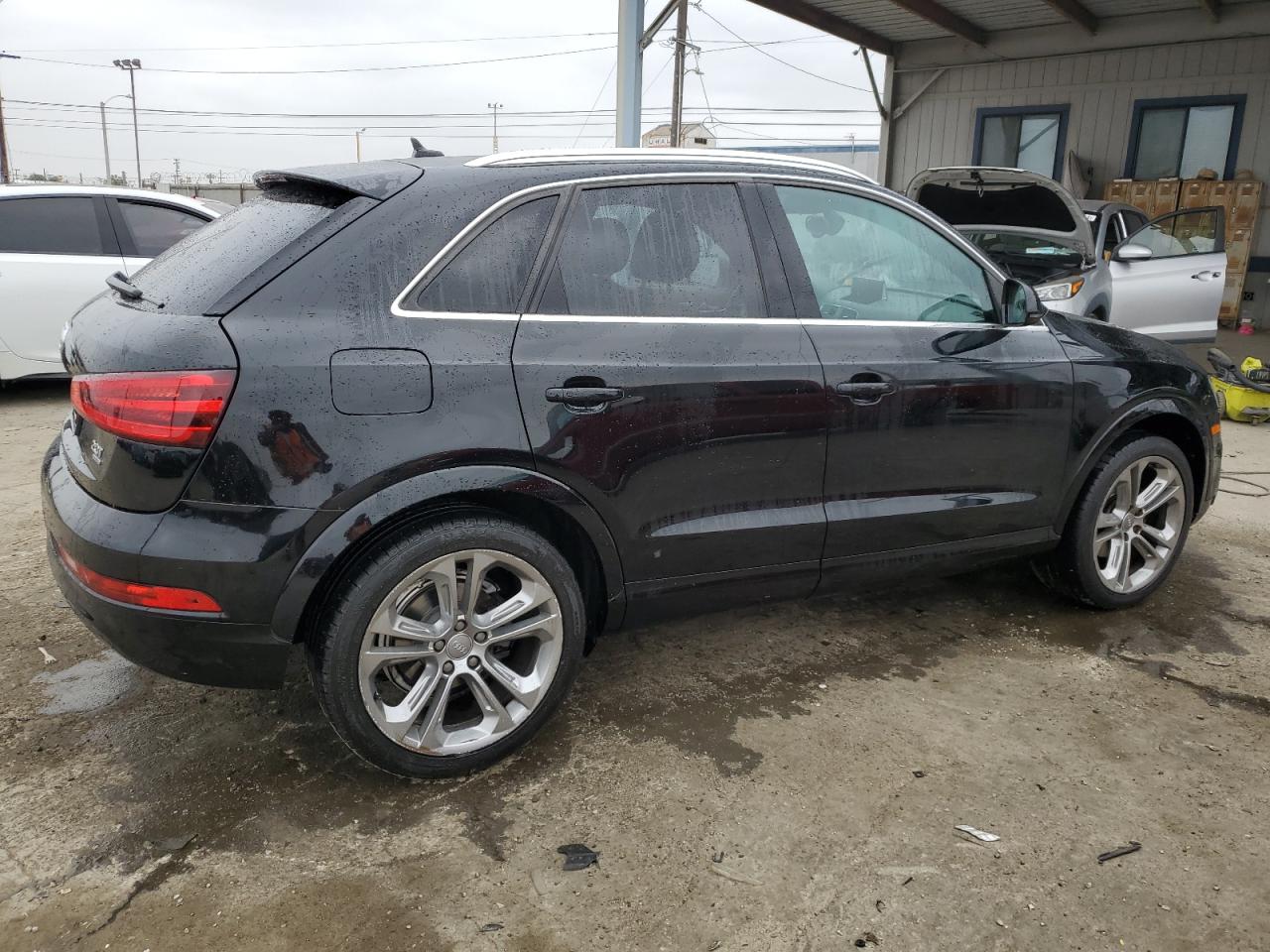 Photo 2 VIN: WA1EFCFS0FR007544 - AUDI Q3 