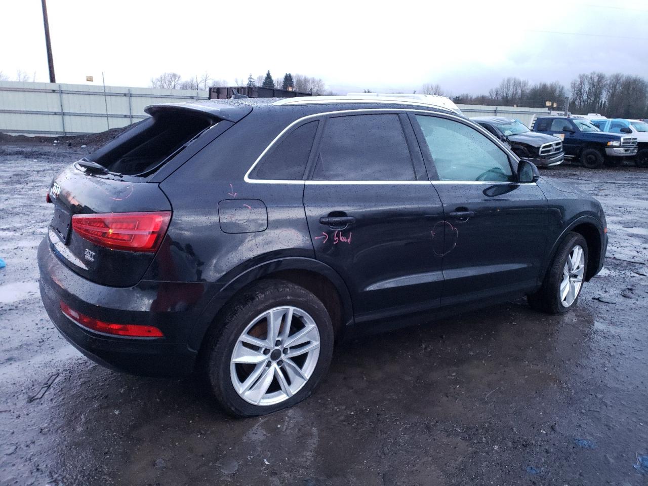 Photo 2 VIN: WA1EFCFS1GR019637 - AUDI Q3 