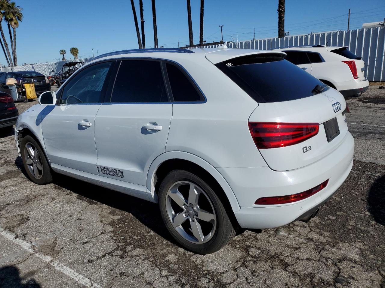 Photo 1 VIN: WA1EFCFS2FR012857 - AUDI Q3 