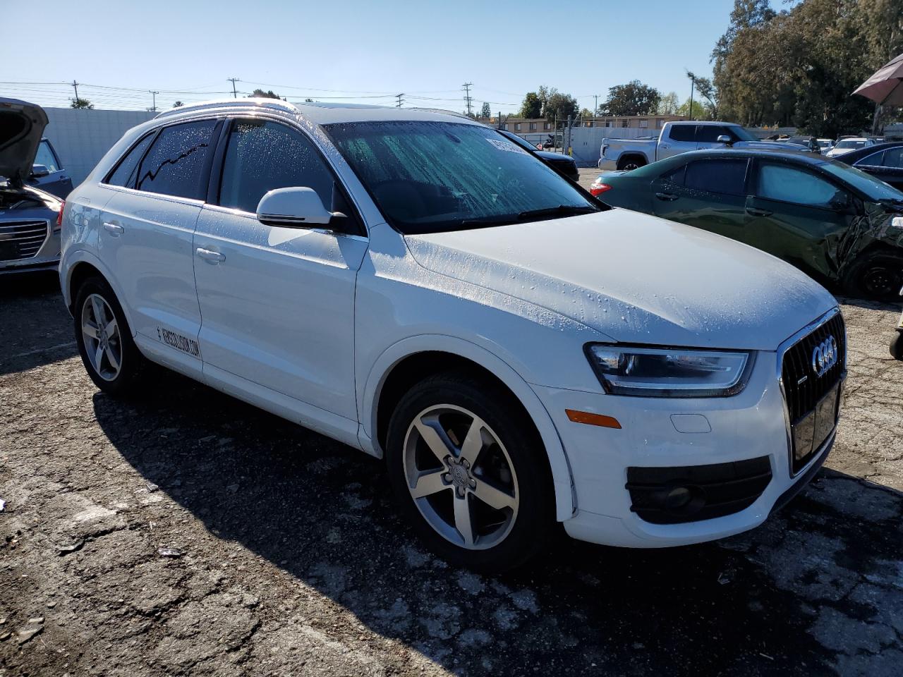 Photo 3 VIN: WA1EFCFS2FR012857 - AUDI Q3 