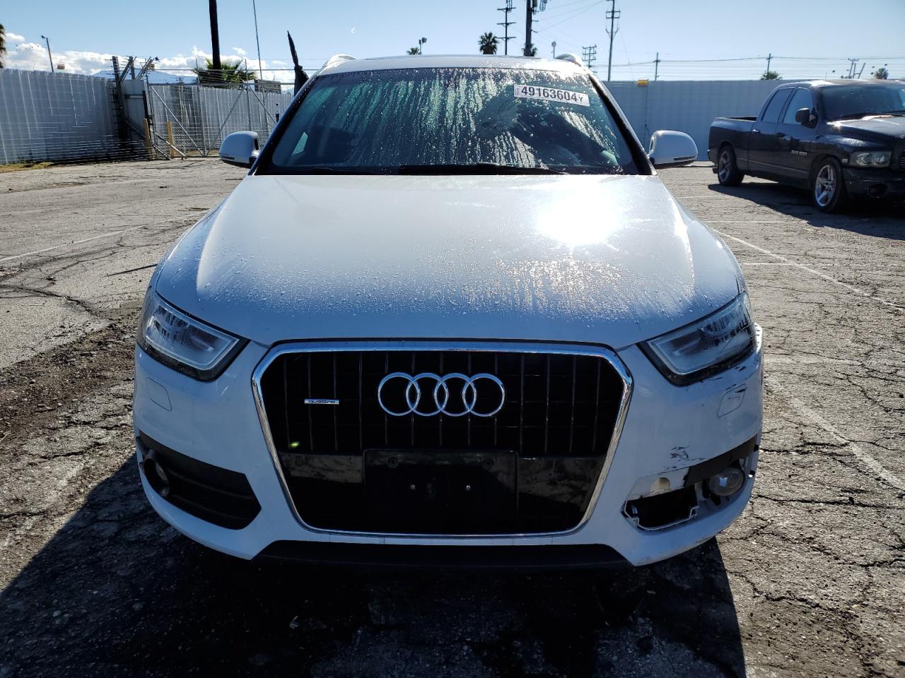 Photo 4 VIN: WA1EFCFS2FR012857 - AUDI Q3 