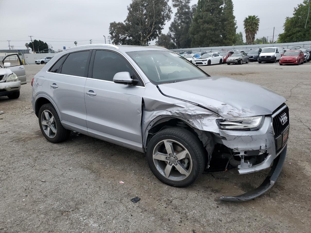 Photo 3 VIN: WA1EFCFS3FR002581 - AUDI Q3 