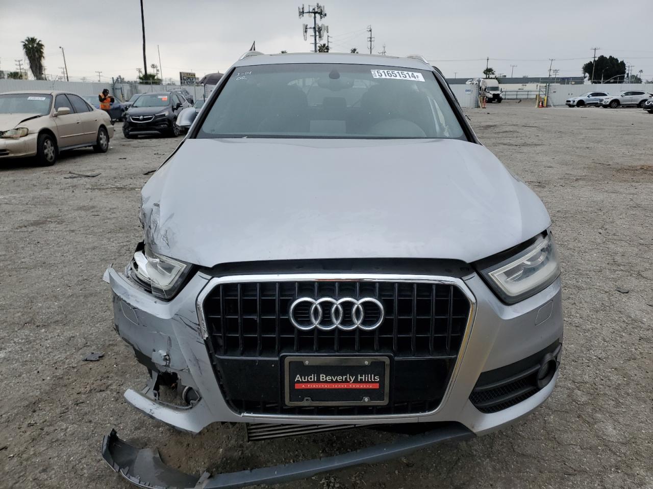 Photo 4 VIN: WA1EFCFS3FR002581 - AUDI Q3 