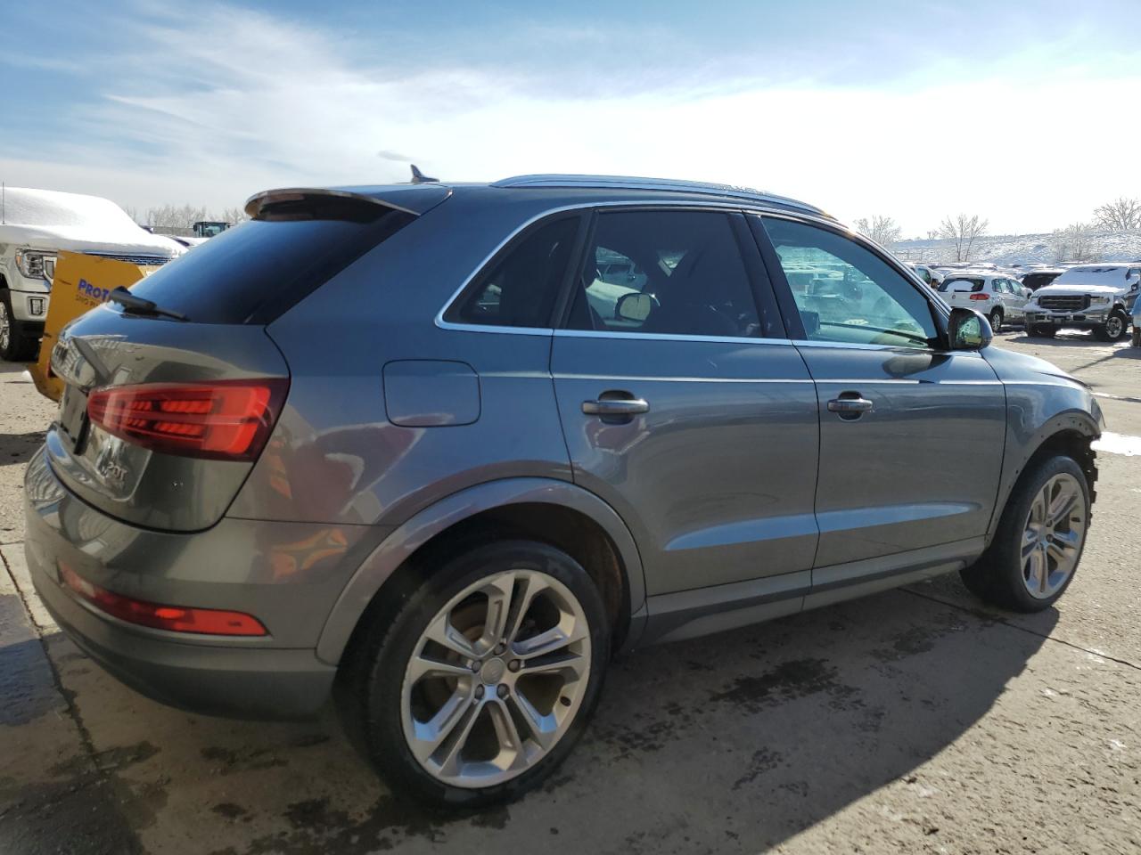 Photo 2 VIN: WA1EFCFS4GR022839 - AUDI Q3 