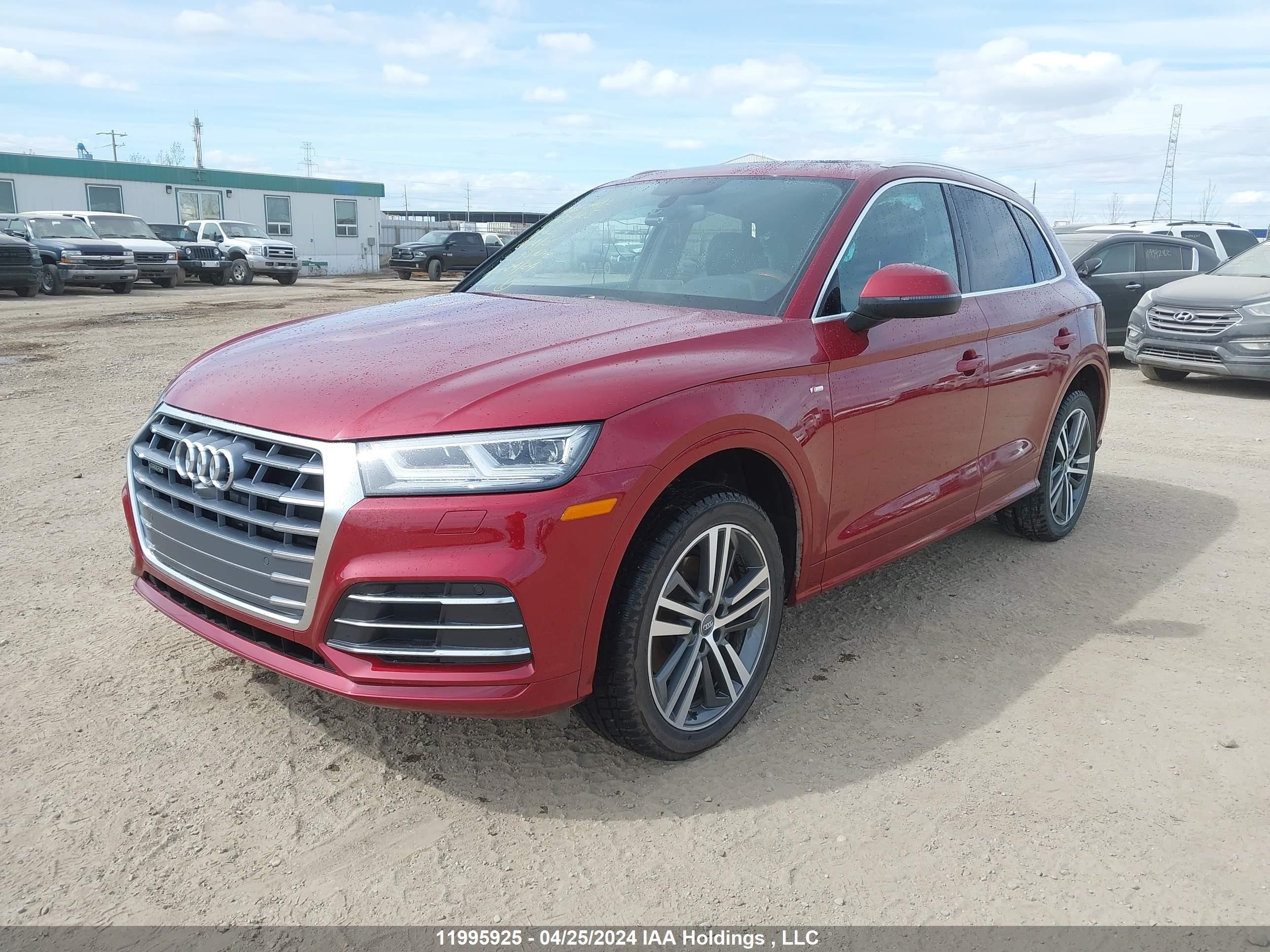 Photo 1 VIN: WA1ENAFY3J2114438 - AUDI Q5 