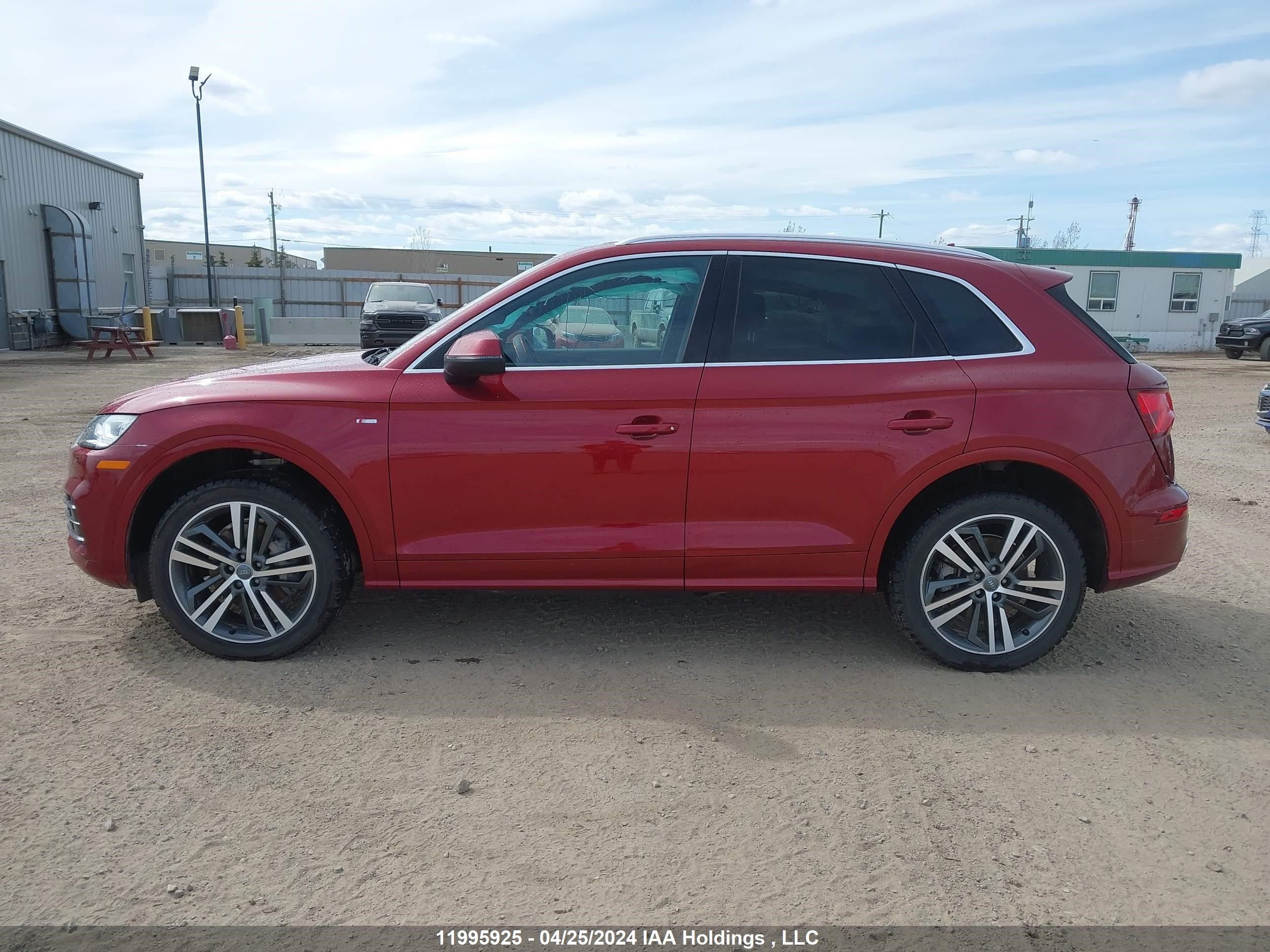 Photo 13 VIN: WA1ENAFY3J2114438 - AUDI Q5 