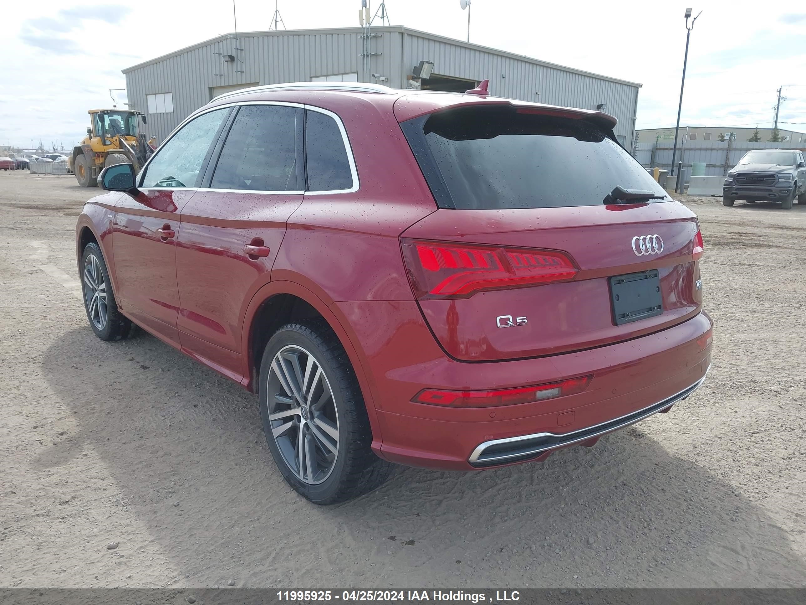 Photo 2 VIN: WA1ENAFY3J2114438 - AUDI Q5 