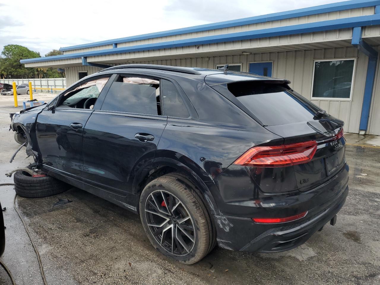 Photo 1 VIN: WA1EVAF10MD020447 - AUDI Q8 