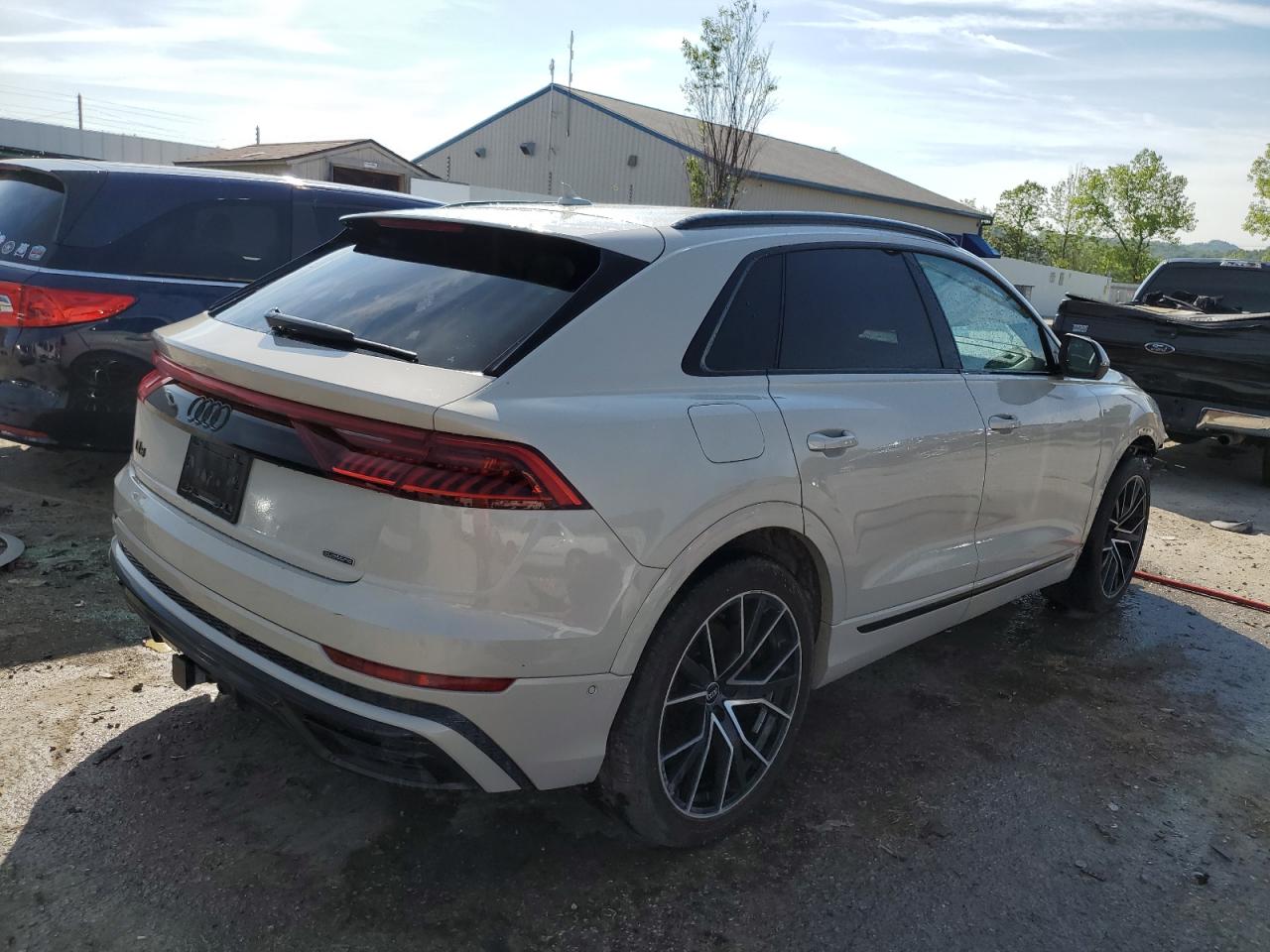 Photo 2 VIN: WA1EVAF13MD018899 - AUDI Q8 