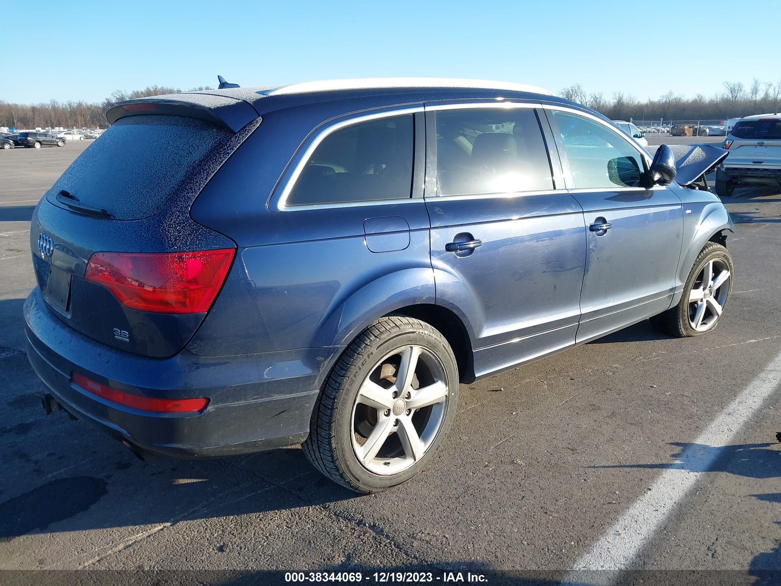 Photo 3 VIN: WA1EY74L79D009080 - AUDI Q7 