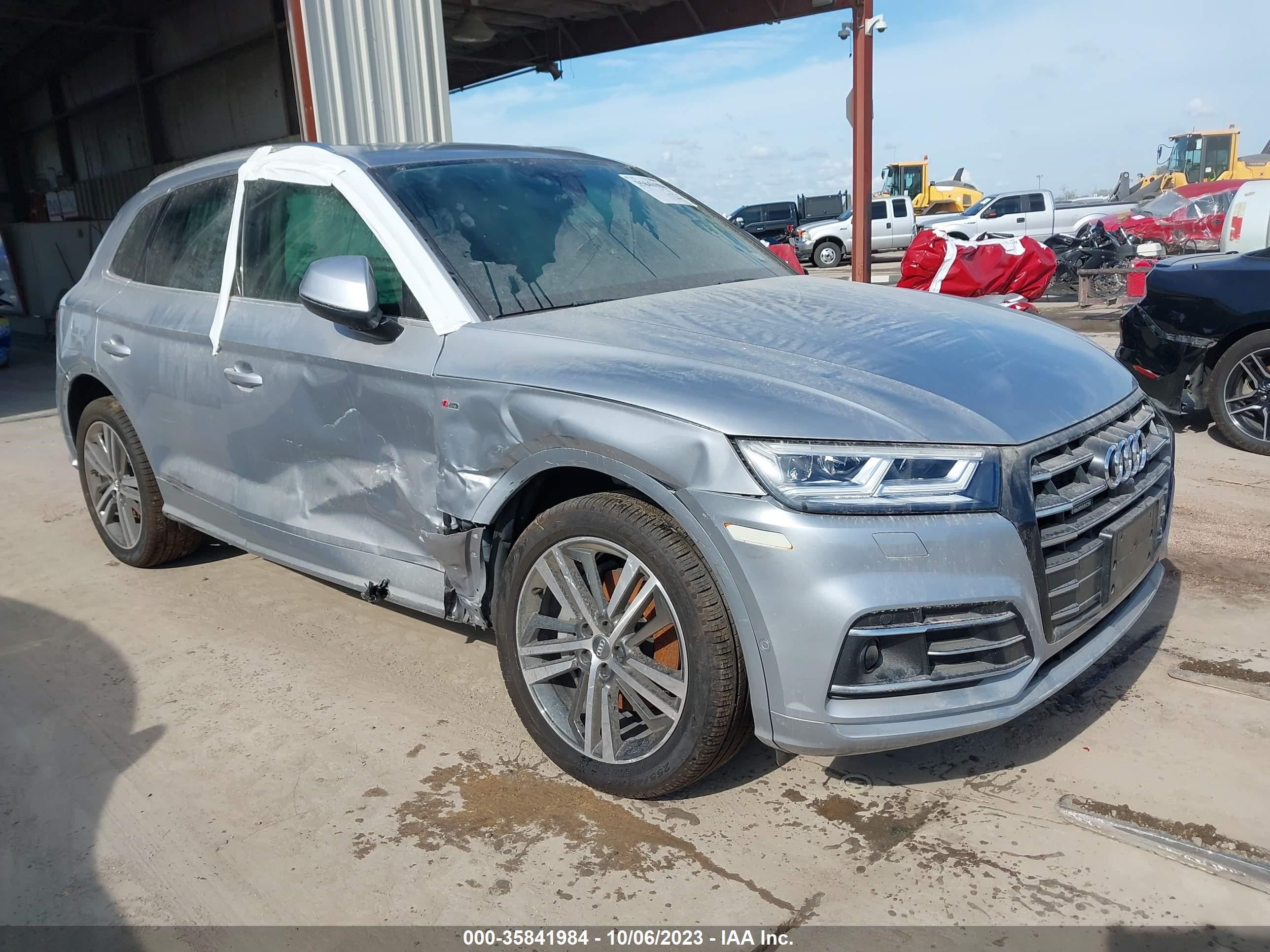 Photo 0 VIN: WA1F2AFY3L2052300 - AUDI Q5 