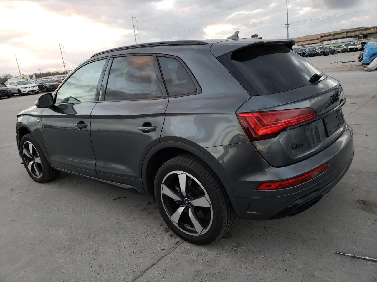 Photo 1 VIN: WA1FAAFY5N2043412 - AUDI Q5 