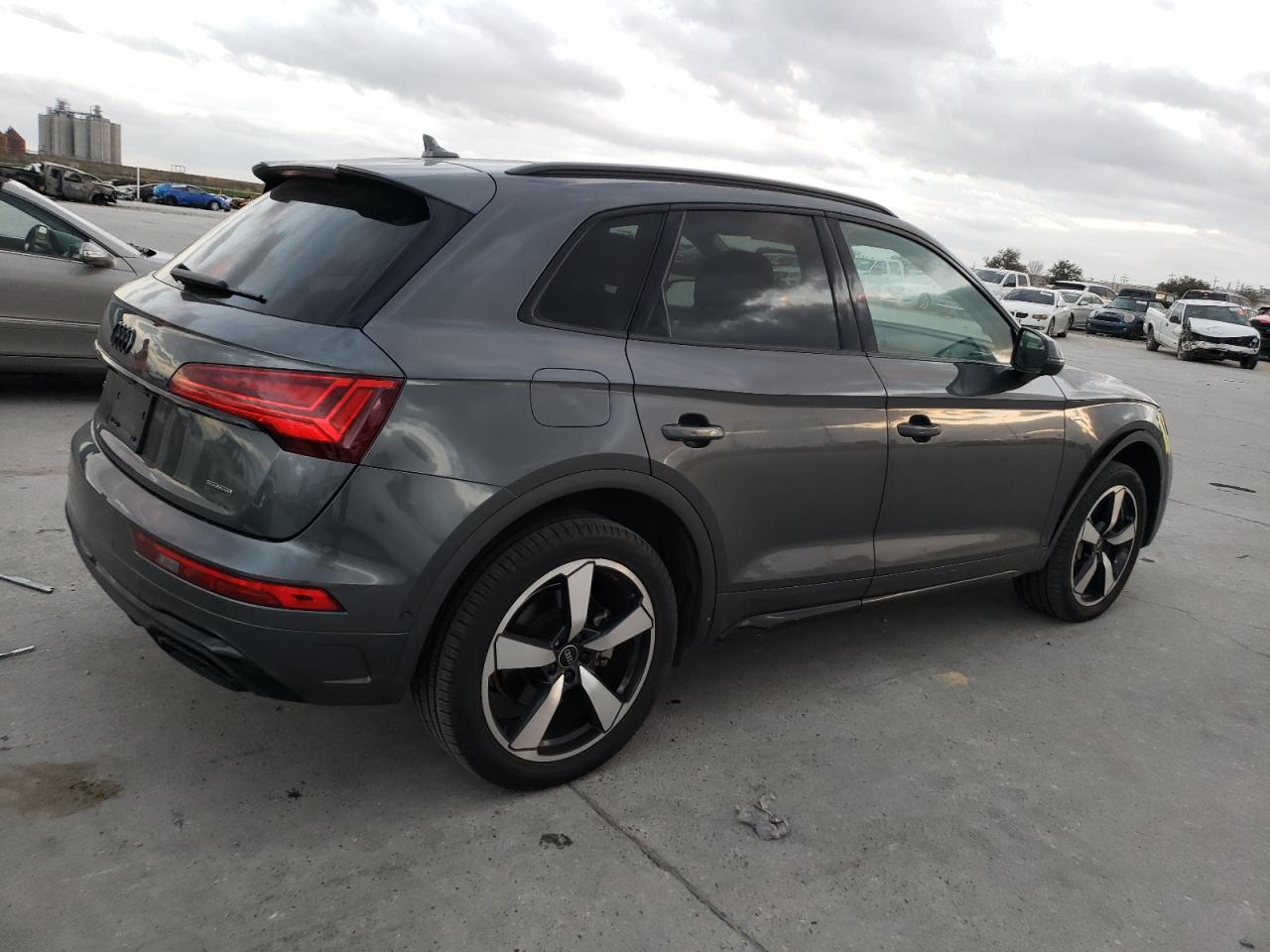 Photo 2 VIN: WA1FAAFY5N2043412 - AUDI Q5 