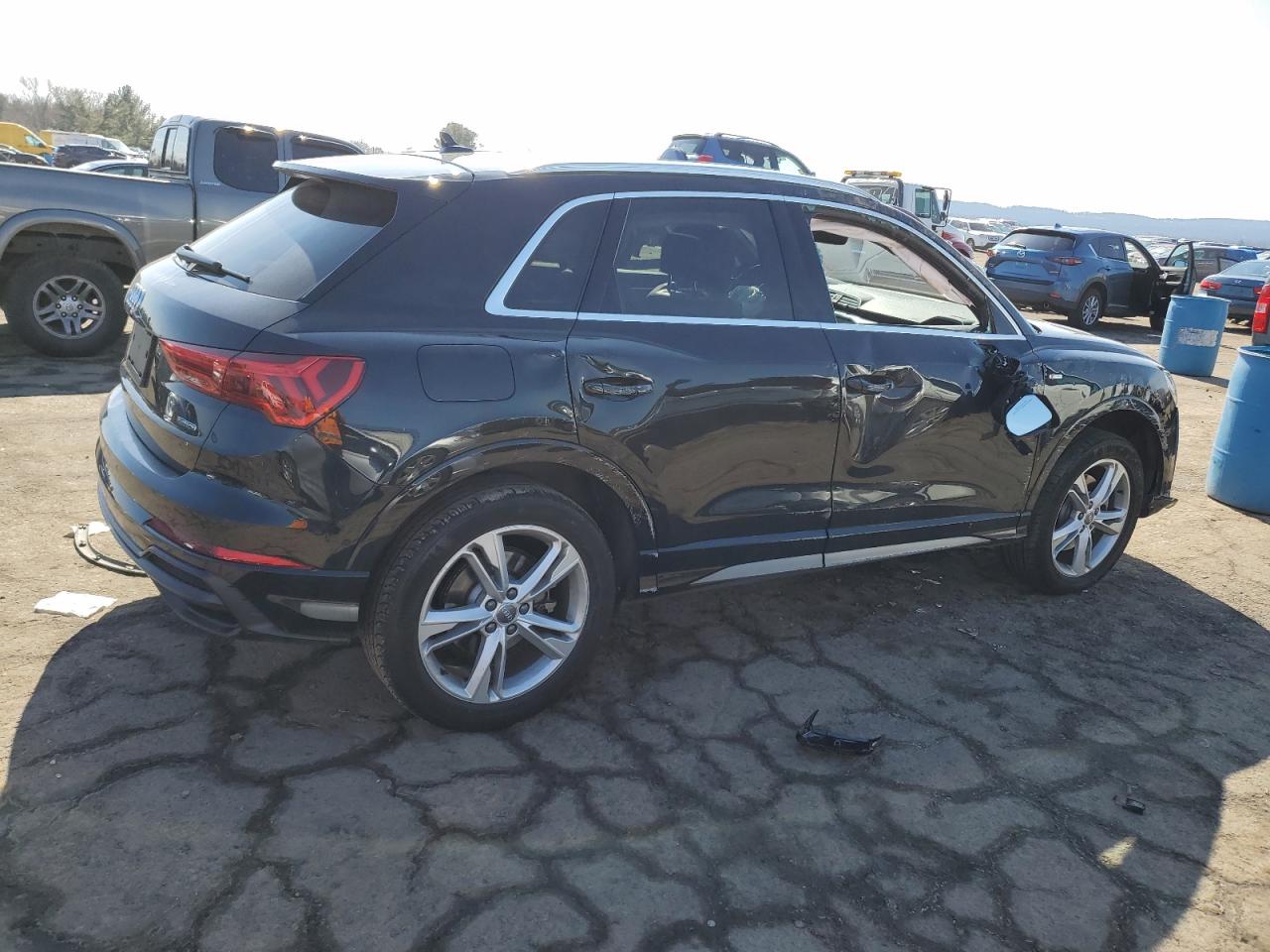 Photo 2 VIN: WA1FECF36L1108033 - AUDI Q3 