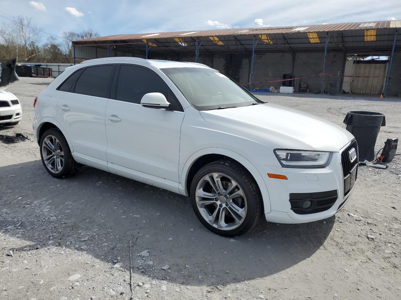 Photo 3 VIN: WA1FFCFS5FR000318 - AUDI Q3 