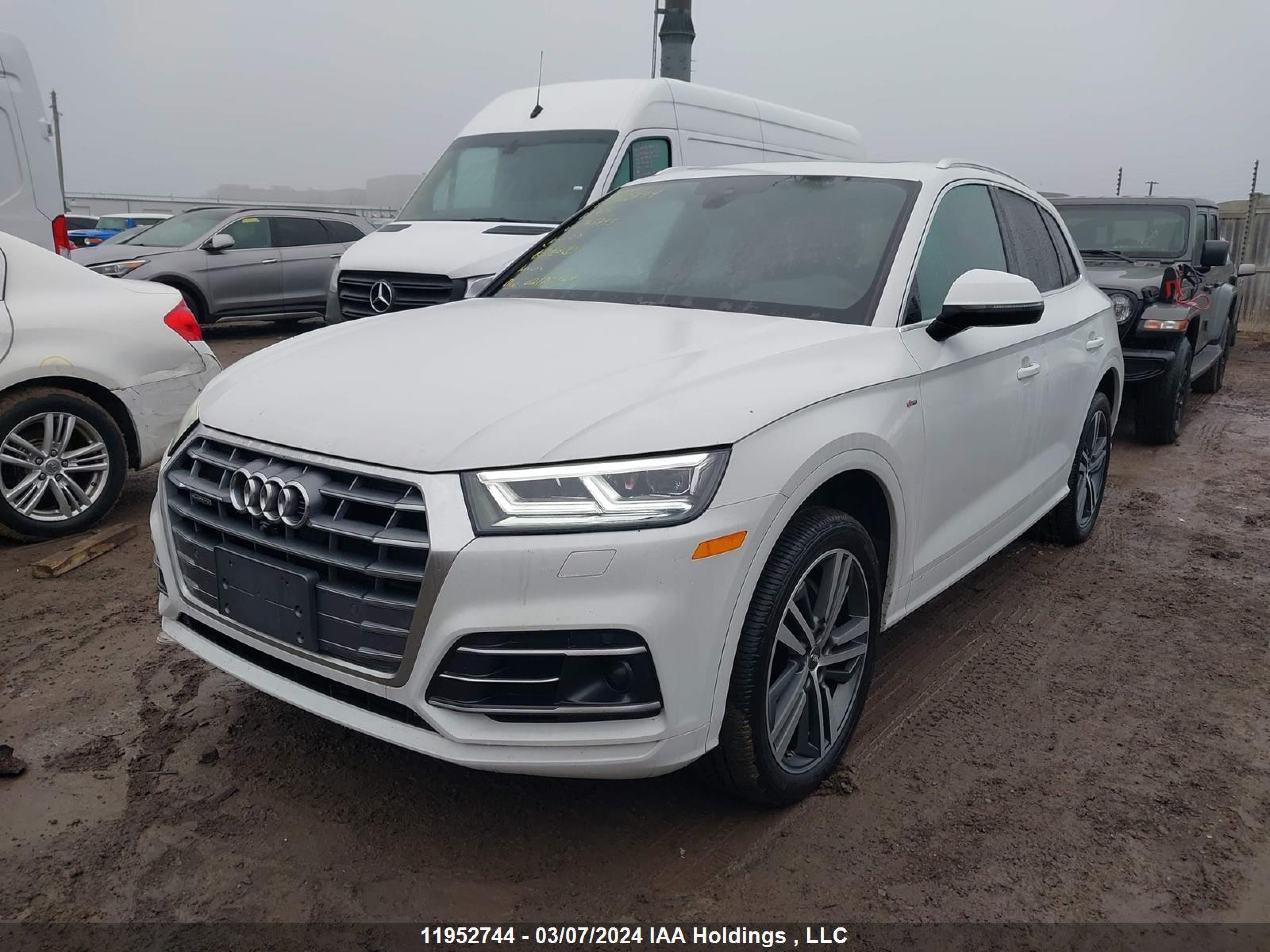 Photo 1 VIN: WA1FNAFY7J2148743 - AUDI Q5 